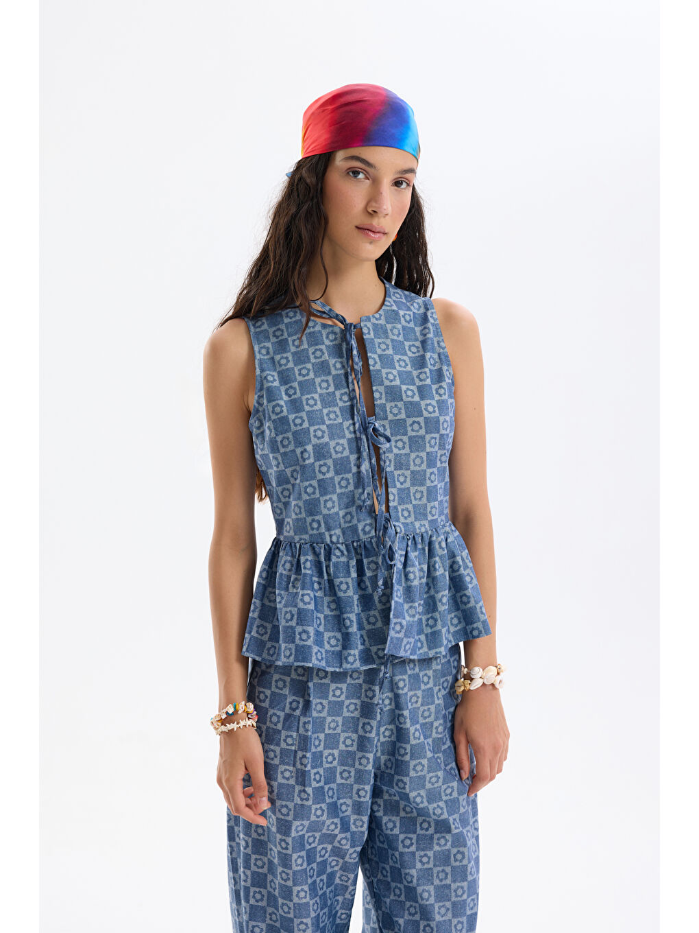 Dama Desenli Fiyonk Bağlamalı Bluz İndigo-2