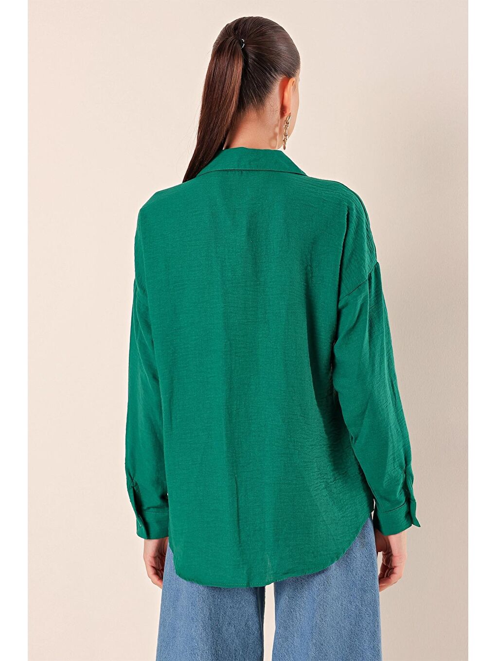 Zümrüt Yeşili Düşük Omuz Cepli Oversize Gömlek-4