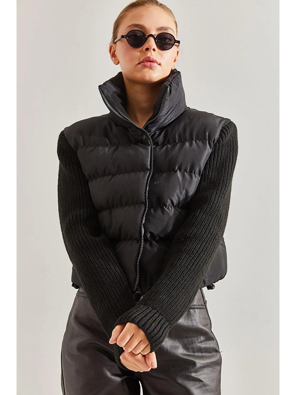 Siyah Kadın Triko Kol Hakim Yaka Şişme Mont-3