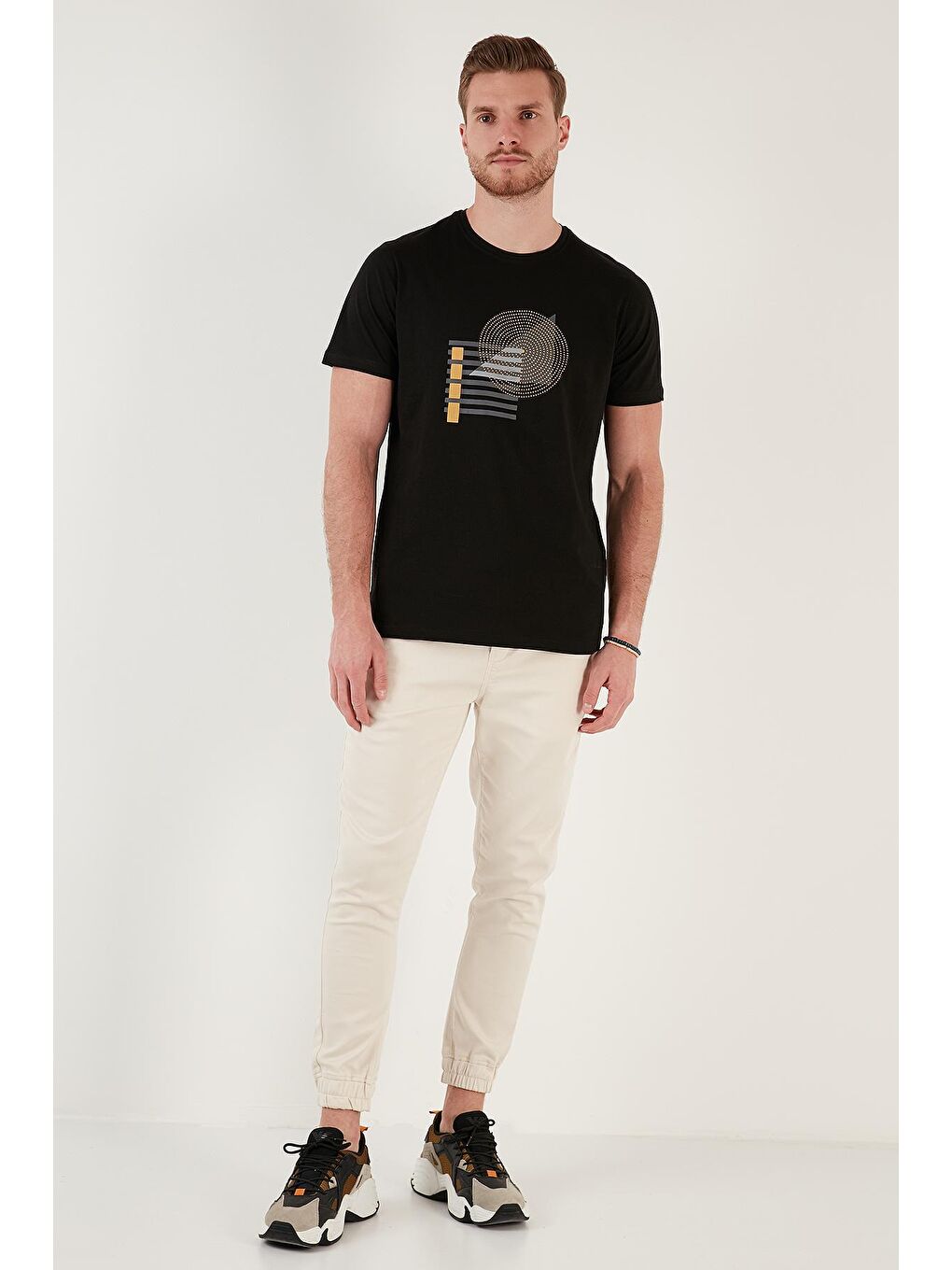 Siyah Baskılı Bisiklet Yaka %100 Pamuk Slim Fit Tişört 646B3810-3