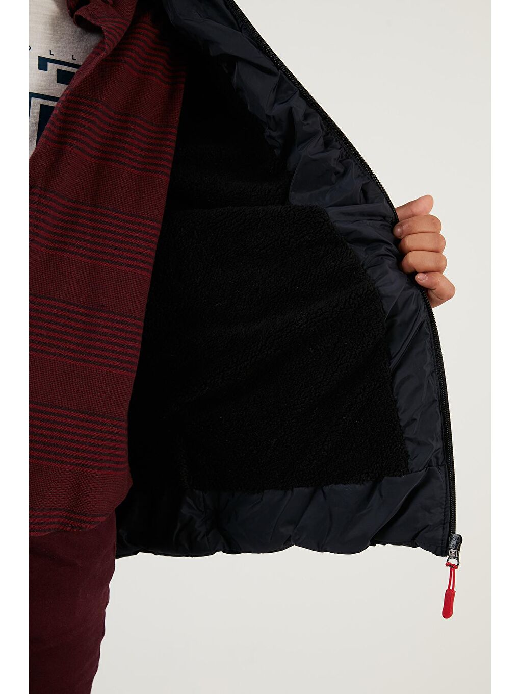 Lacivert İçi Pelüş Astarlı Çıkarılabilir Kapüşonlu Erkek Çocuk Mont 5760013-3