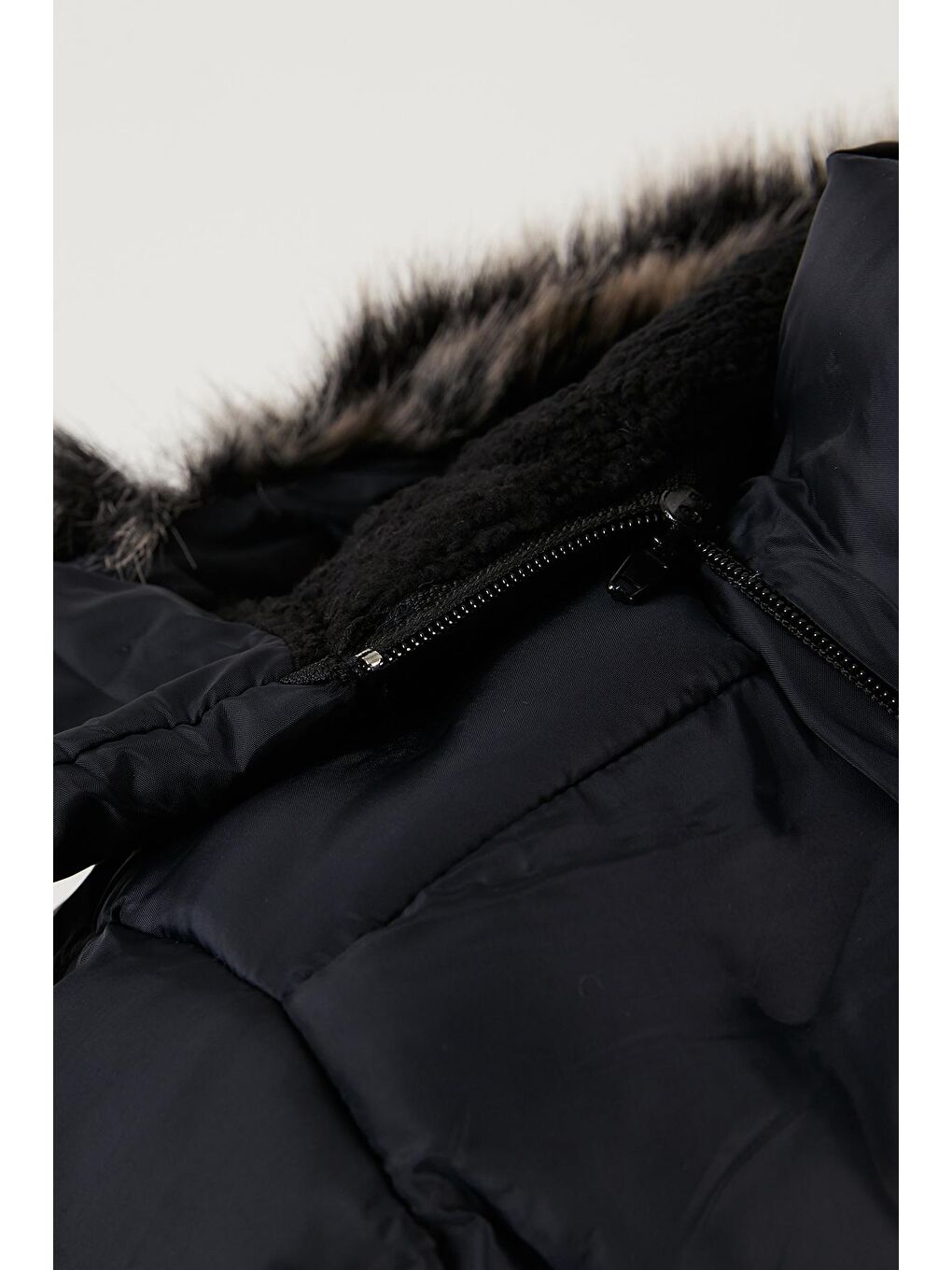 Lacivert İçi Pelüş Astarlı Çıkarılabilir Kapüşonlu Erkek Çocuk Mont 5760013-4