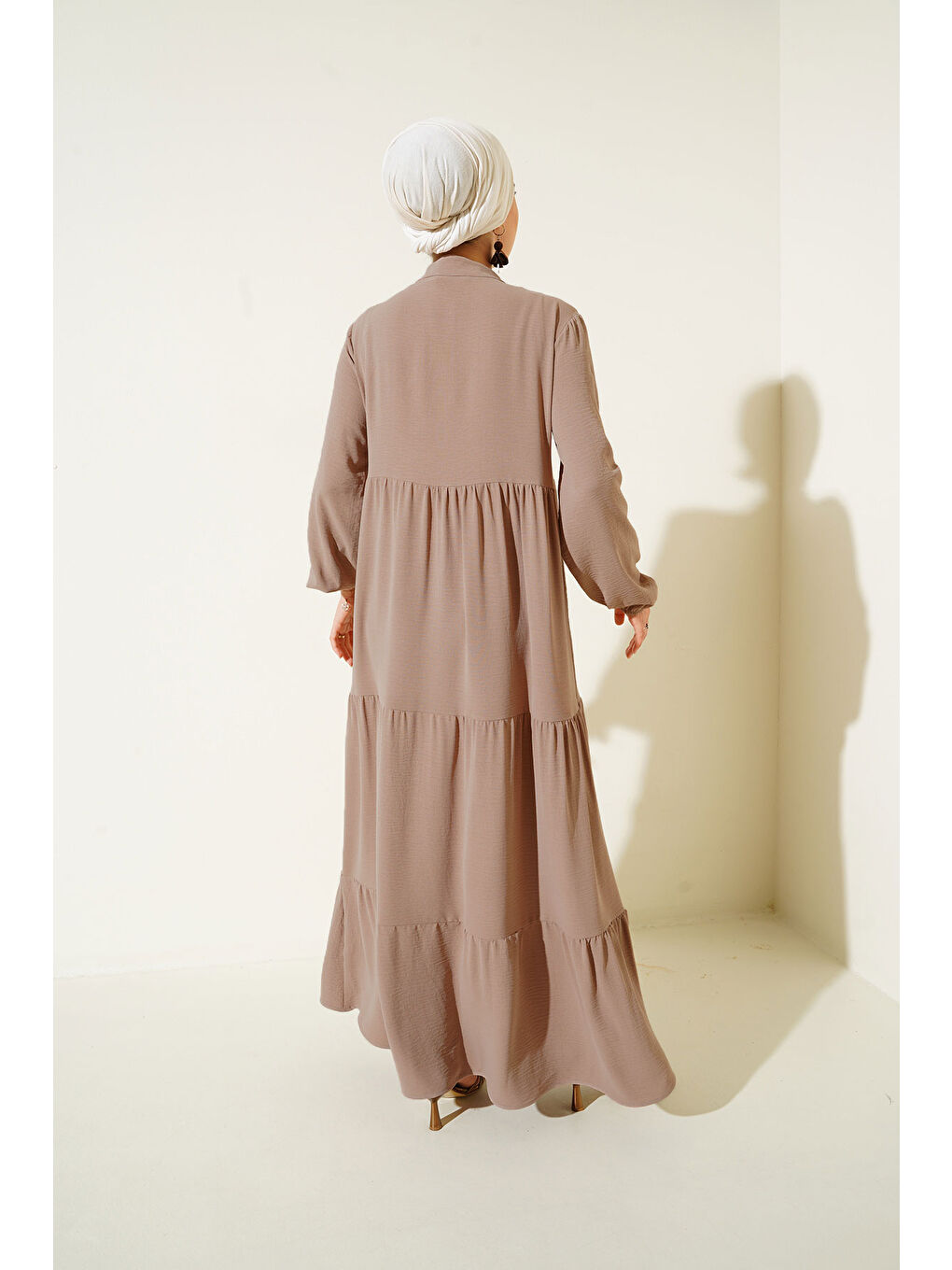 1627 Yaka Bağcıklı Tesettür Elbise - Y.Bej-2