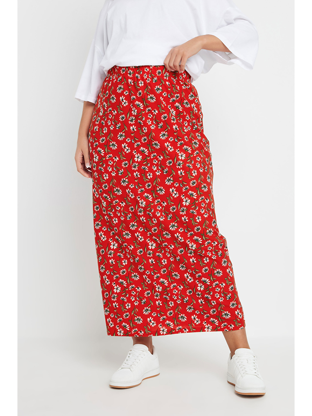Kırmızı Büyük Beden Beli Lastikli Uzun Kesim Çiçek Desenli Cepsiz Etek 303898