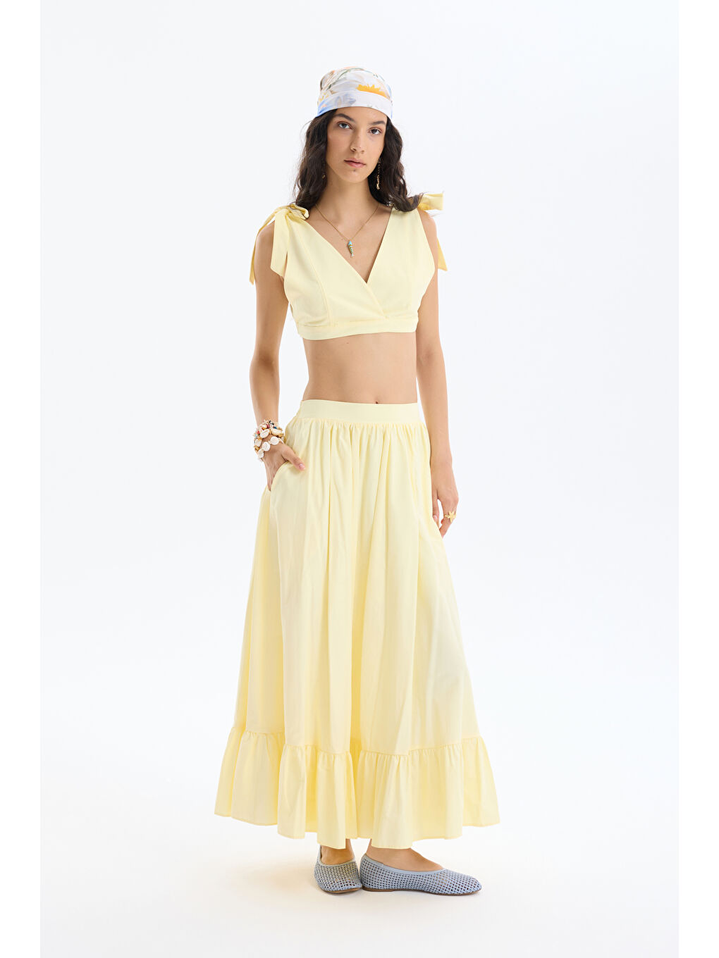 Pile Detaylı Yırtmaçlı Midi Boy Etek Sarı