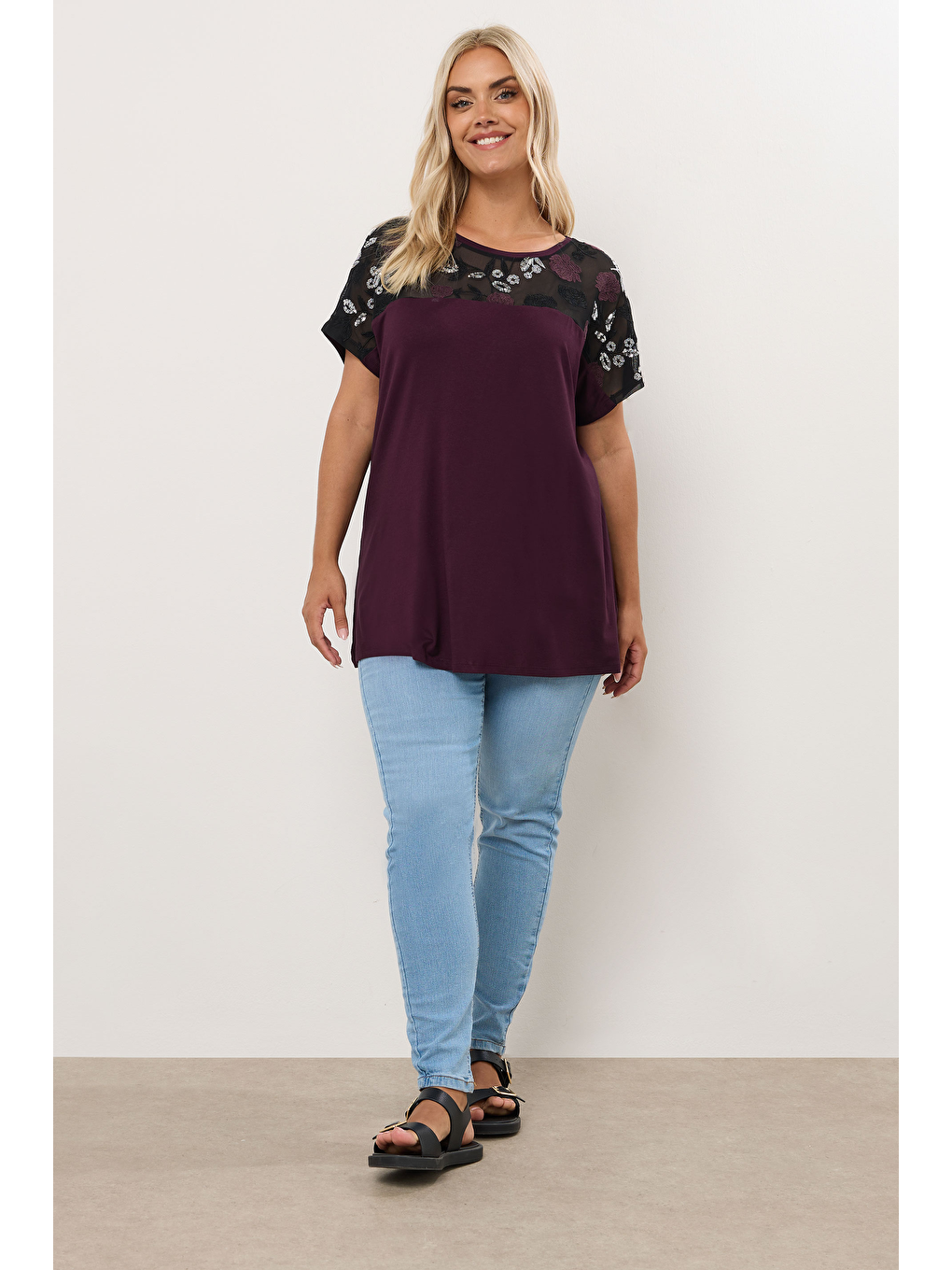 Bordo Büyük Beden Bisiklet Yaka Kısa Kollu Payet Detaylı Bluz 322209-1