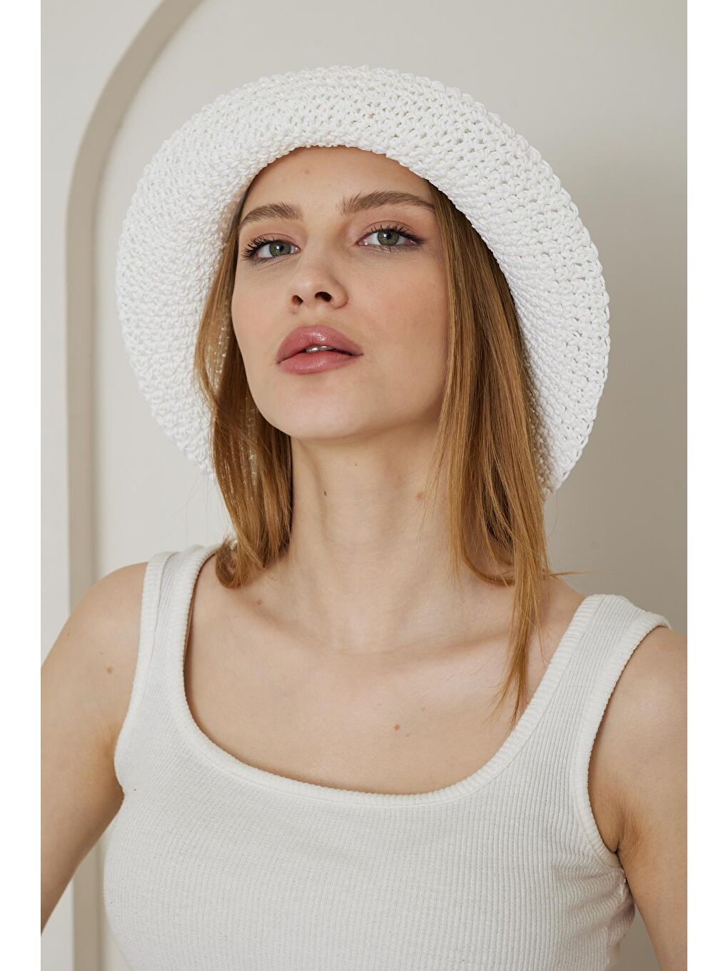 Kadın El Örgüsü Beyaz Hasır Şapka - Afra-4