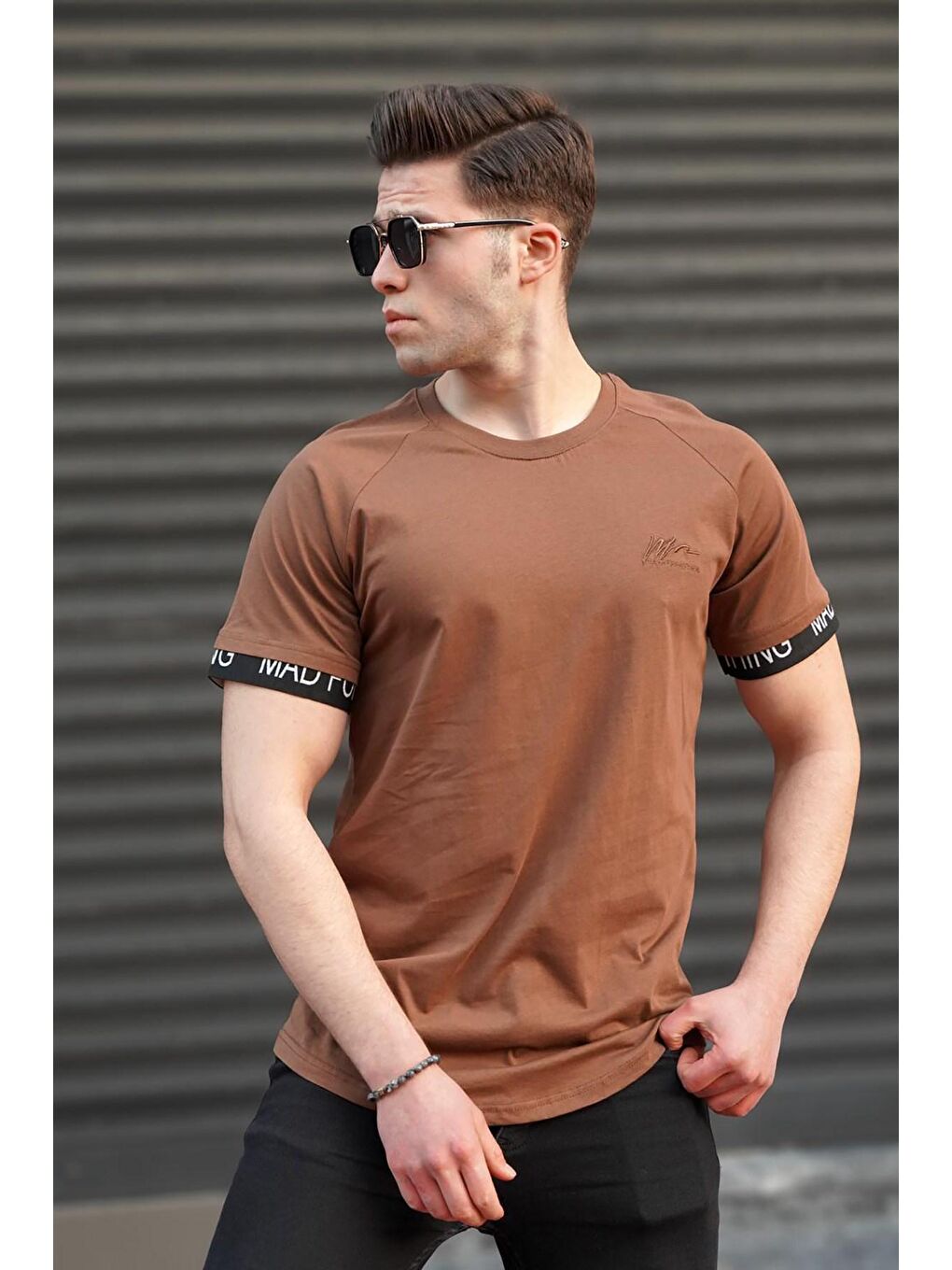 Kahverengi Basic Erkek Tişört-1