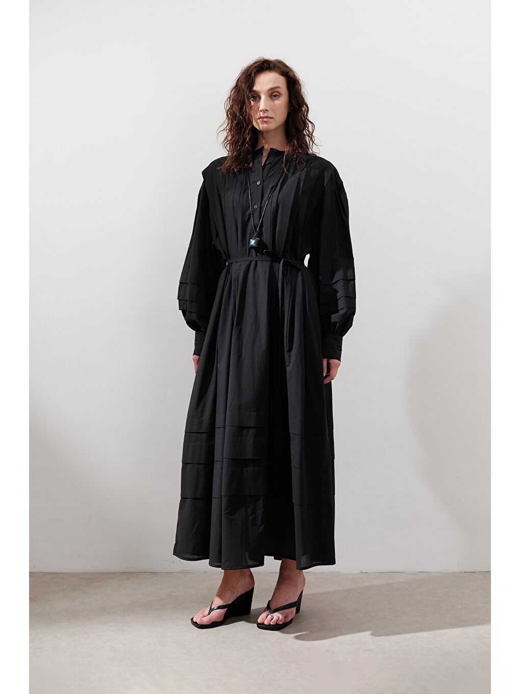 Nervürlü Geniş Elbise Siyah-1