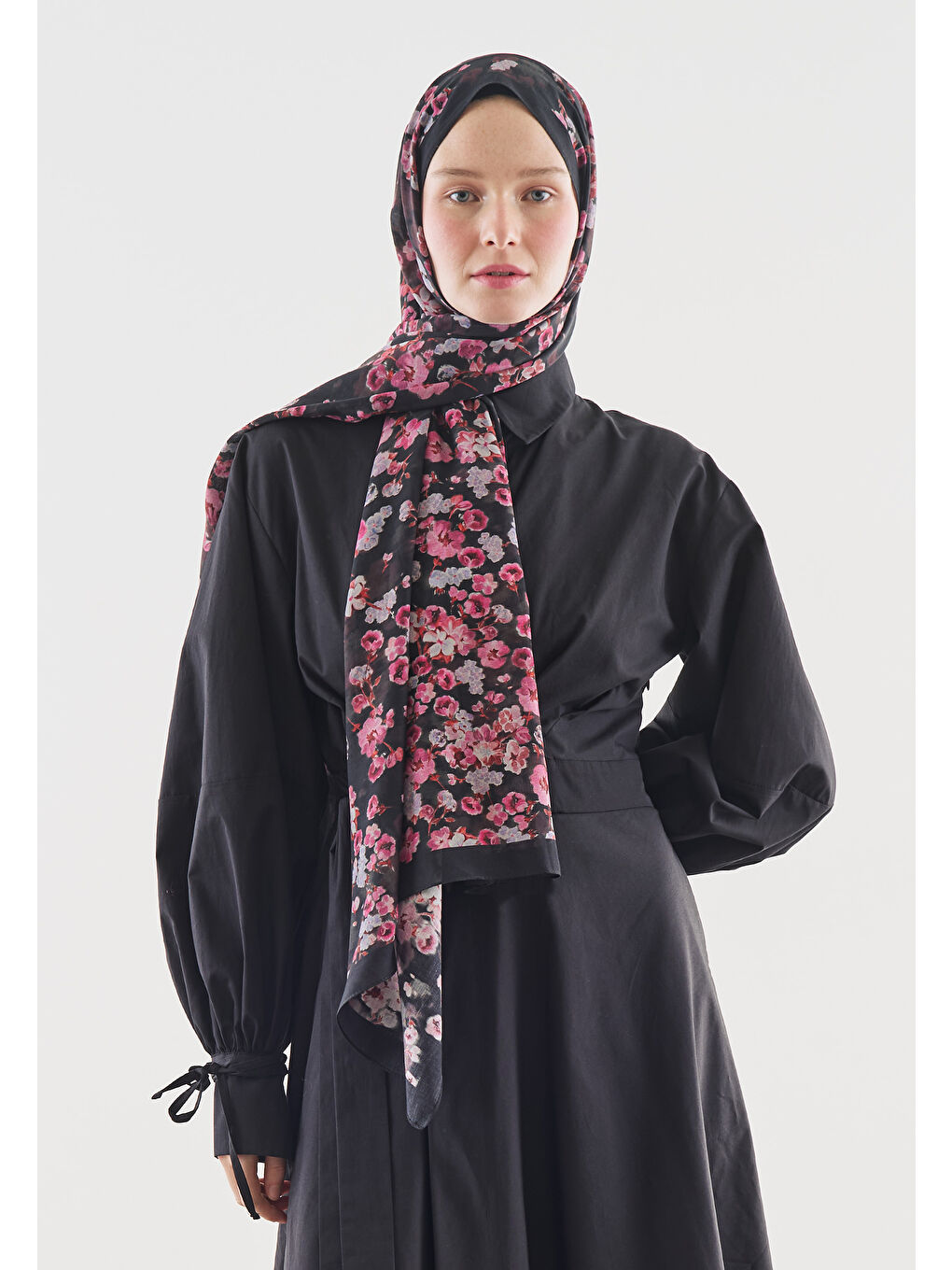 Siyah Secret Pearl Desenli Pamuk Viskon Şal-1
