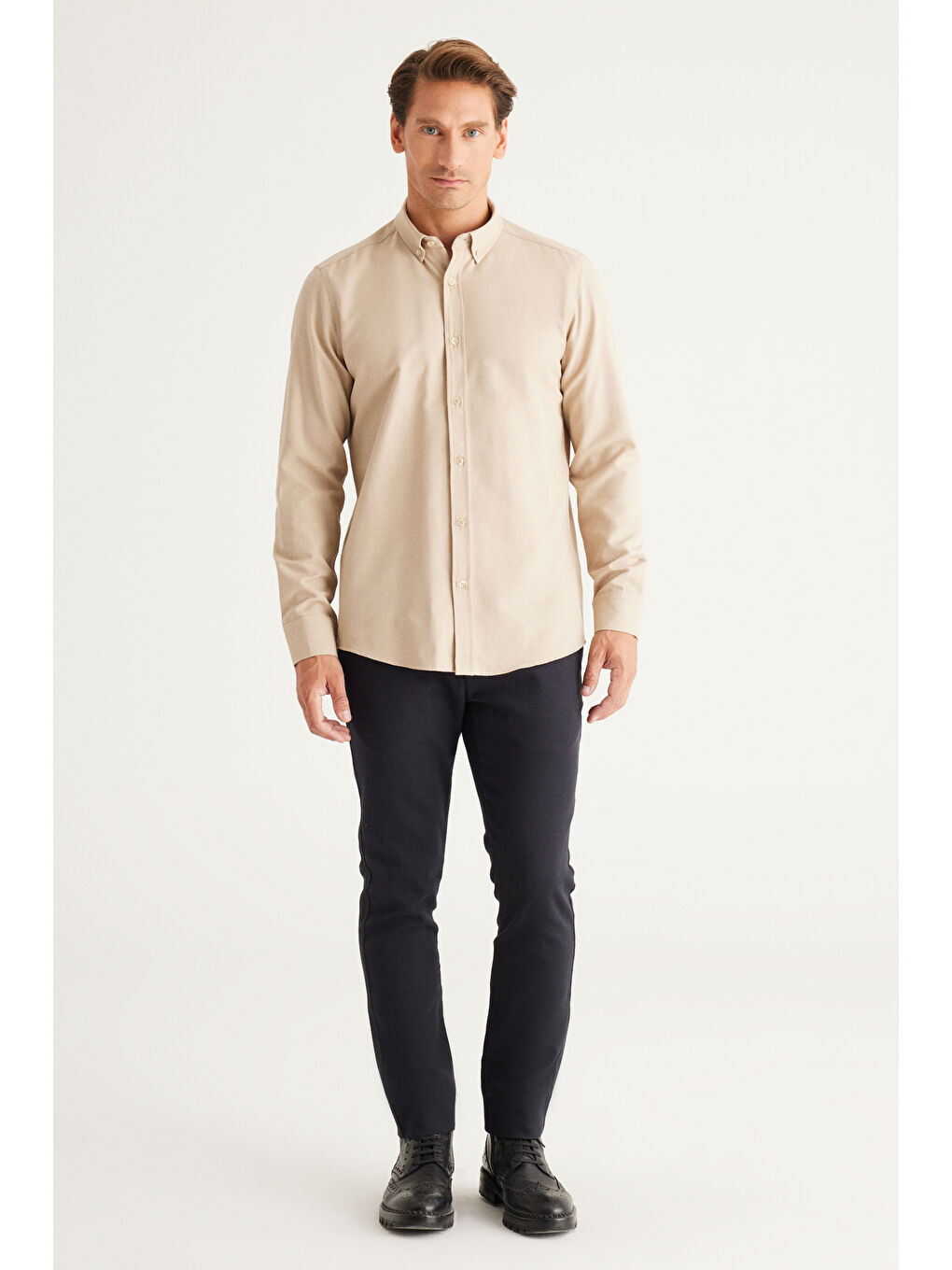 Erkek Bej Tailored Slim Fit Dar Kesim Düğmeli Yaka Oxford Gömlek-4