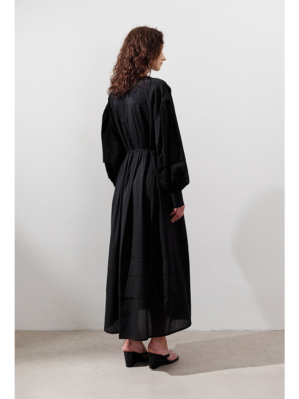 Nervürlü Geniş Elbise Siyah-5