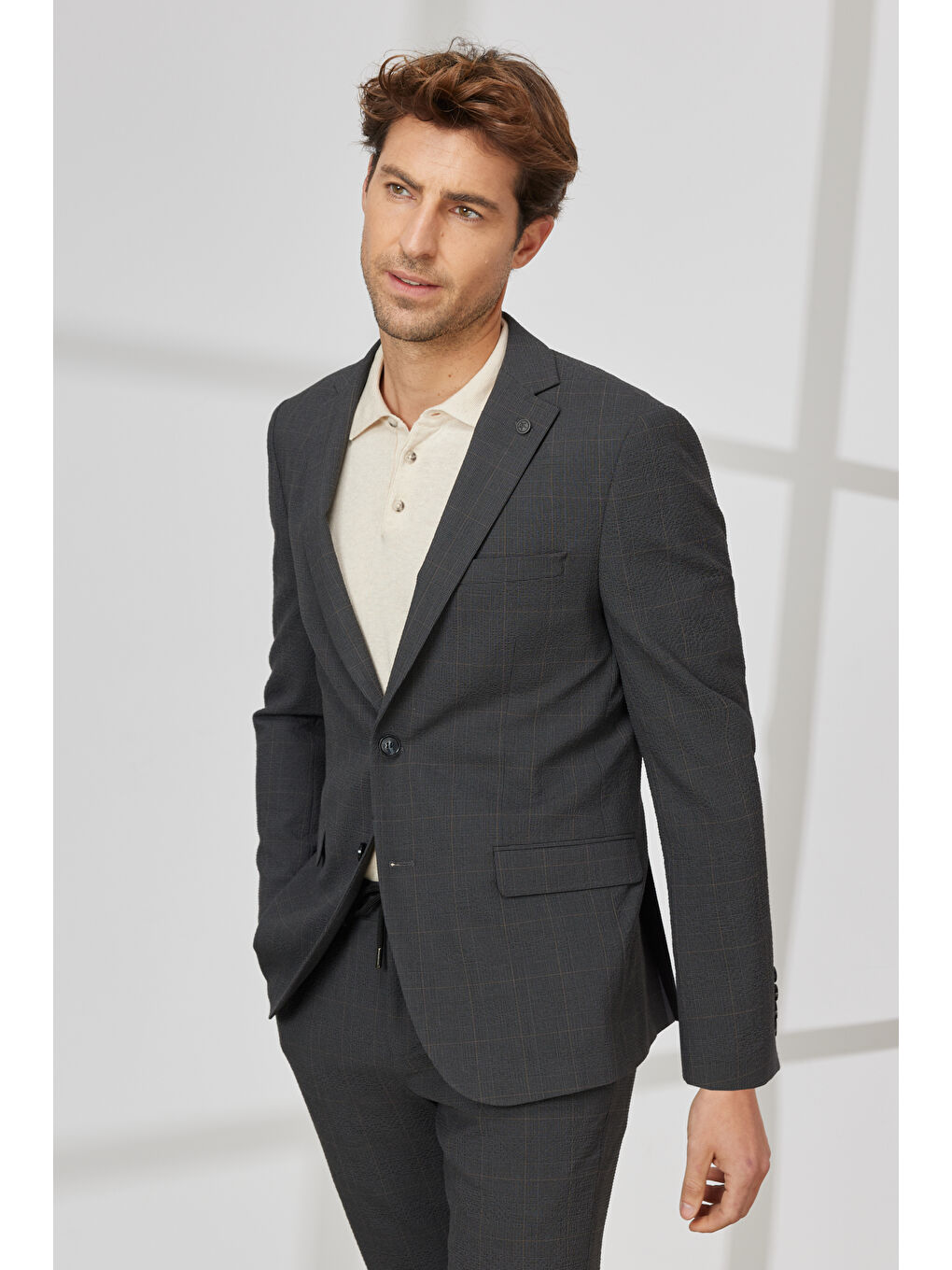 Erkek Antrasit-Kahverengi Slim Fit Dar Kesim Mono Yaka Gofre Desenli Takım Elbise-3