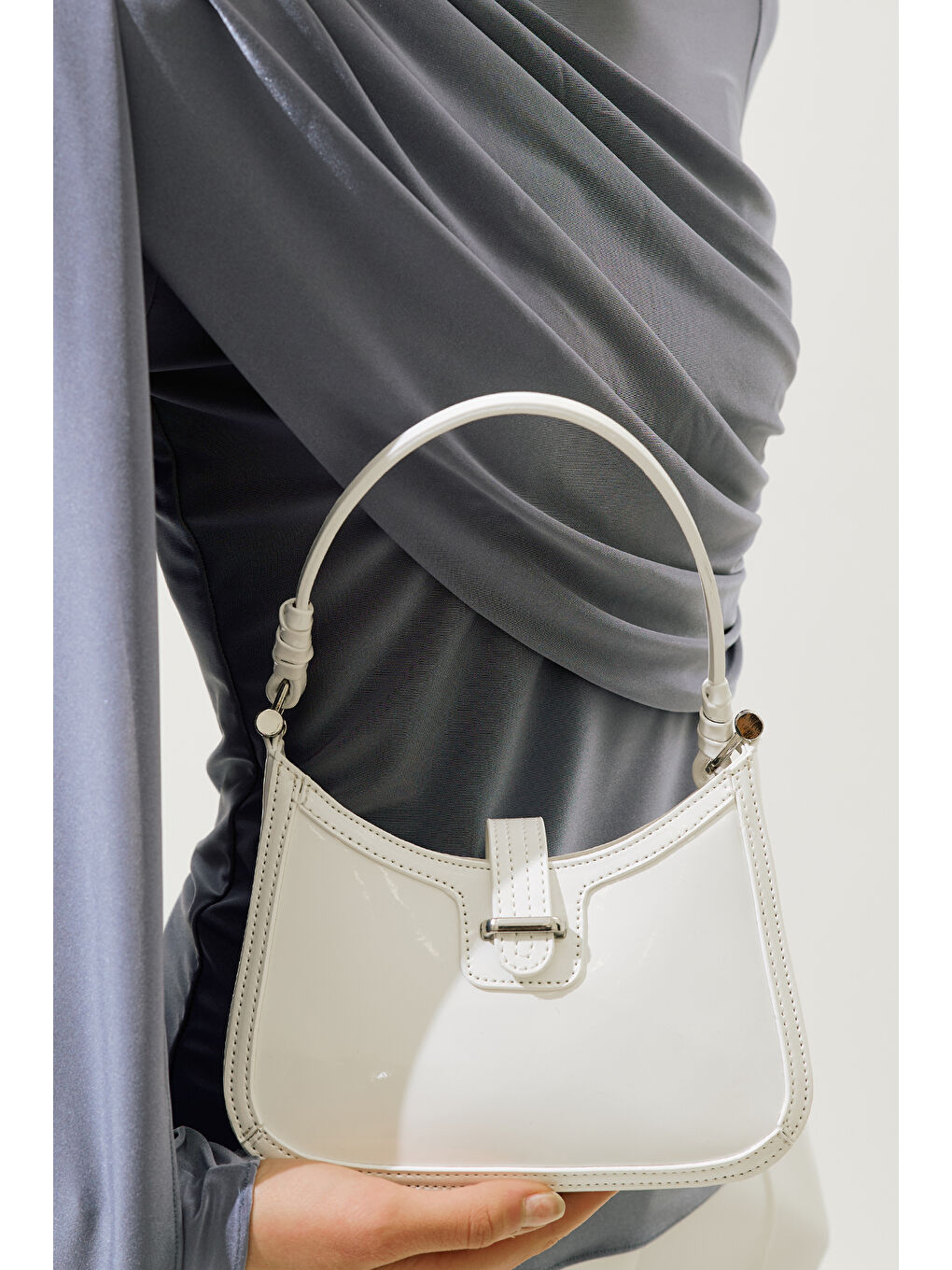 Rugan Tokalı Omuz Çantası Ekru-1