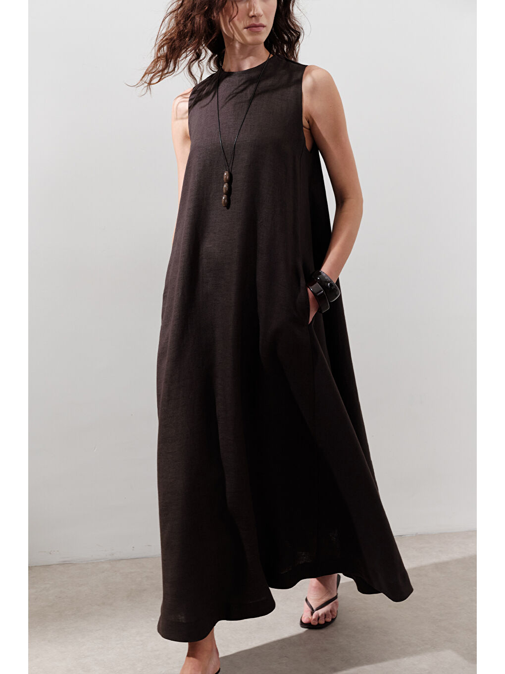 Kahverengi Keten Büzgülü Geniş Elbise Acı Kahve-2