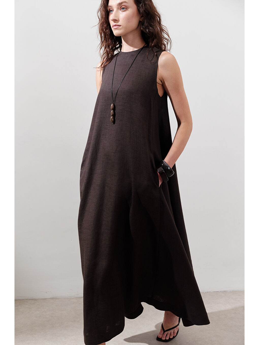 Kahverengi Keten Büzgülü Geniş Elbise Acı Kahve-3