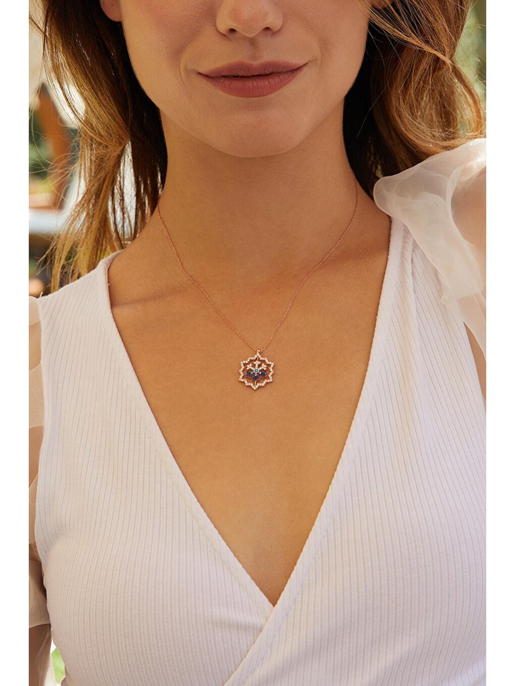 Kahverengi Kadın Rose Kaplama 925 Ayar Gümüş 360° Dönebilen Kartanesi Kolye-1