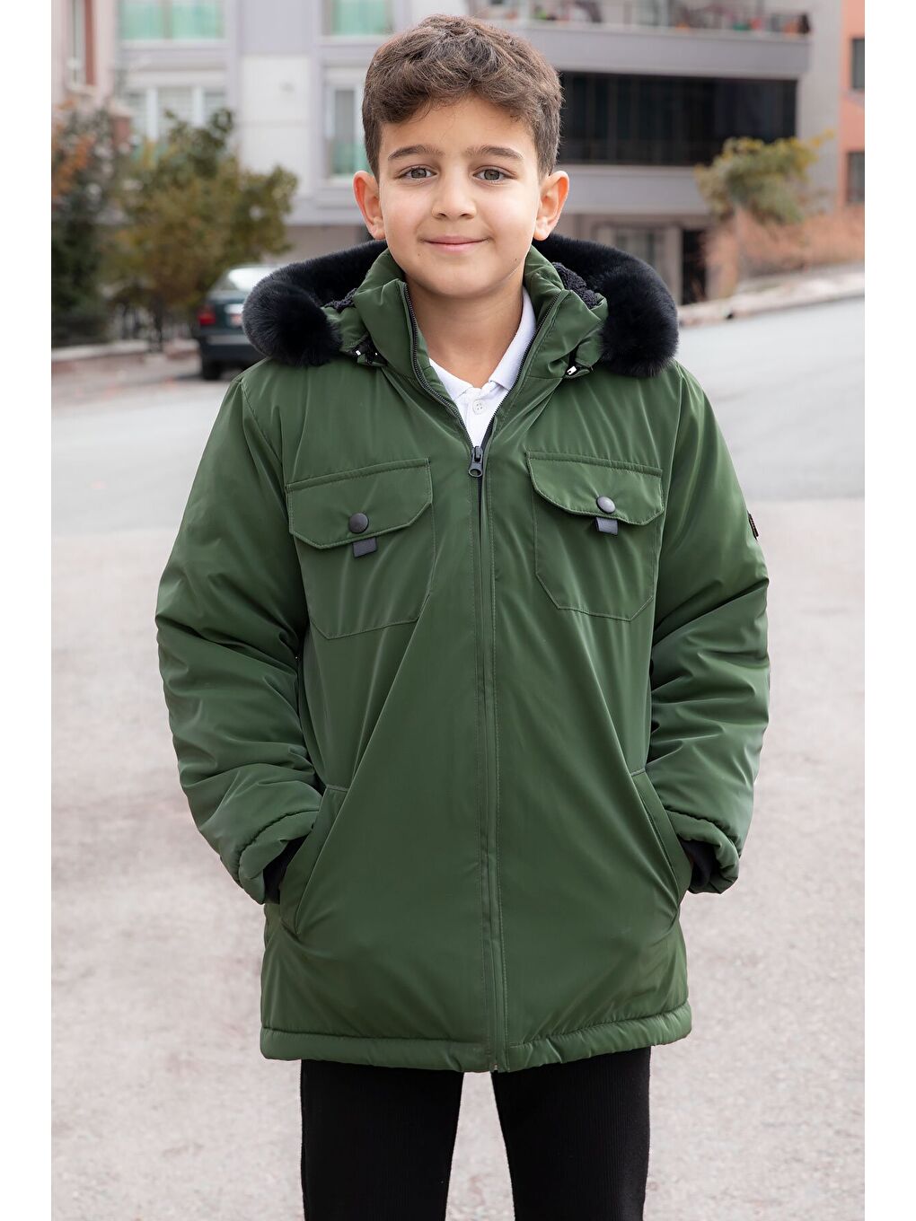 Haki Çıtçıtlı Göğüs Cepli İçi Kürklü Erkek Çocuk Kapüşonlu Mont 21348-4