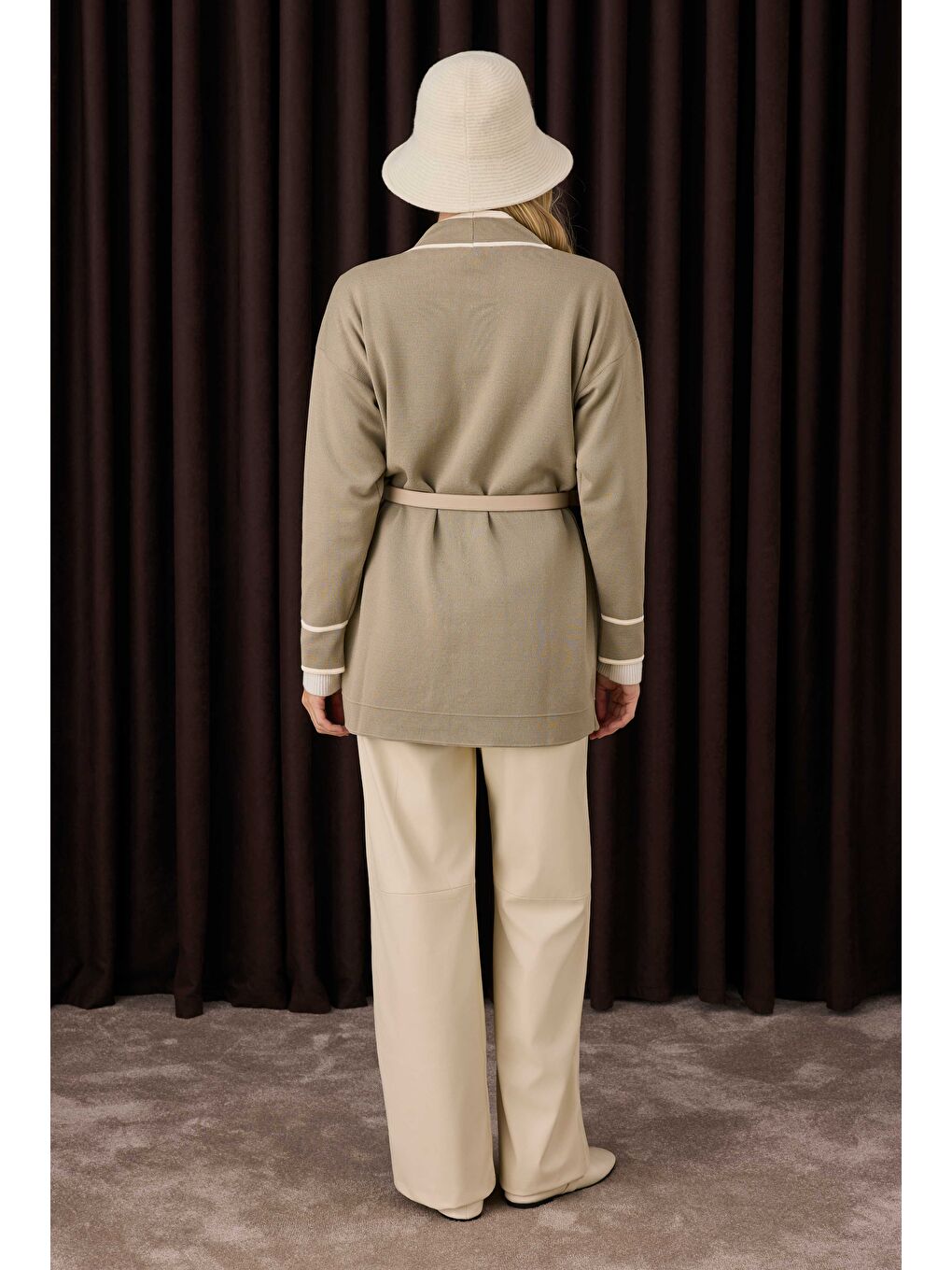 Bej Şerit Detaylı Hırka Vizon-Kemik-1