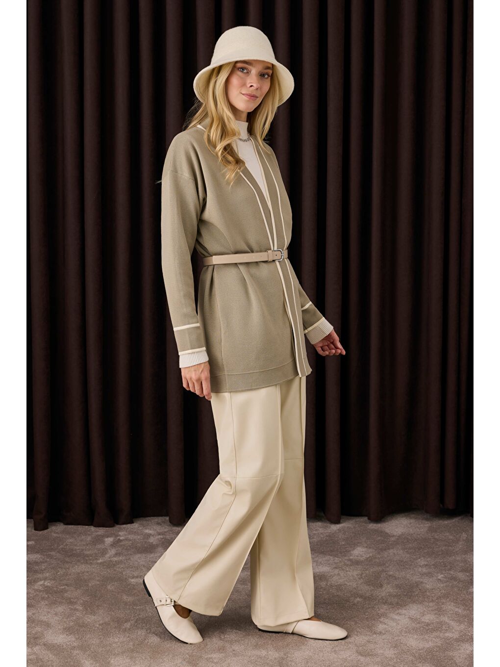 Bej Şerit Detaylı Hırka Vizon-Kemik-3