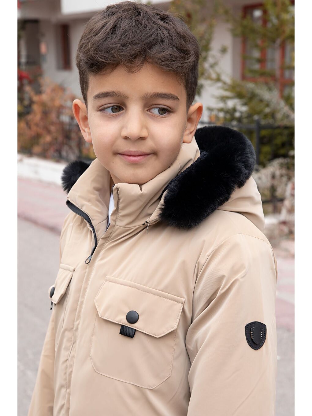 Bej Çıtçıtlı Göğüs Cepli İçi Kürklü Erkek Çocuk Kapüşonlu Mont 21352-3