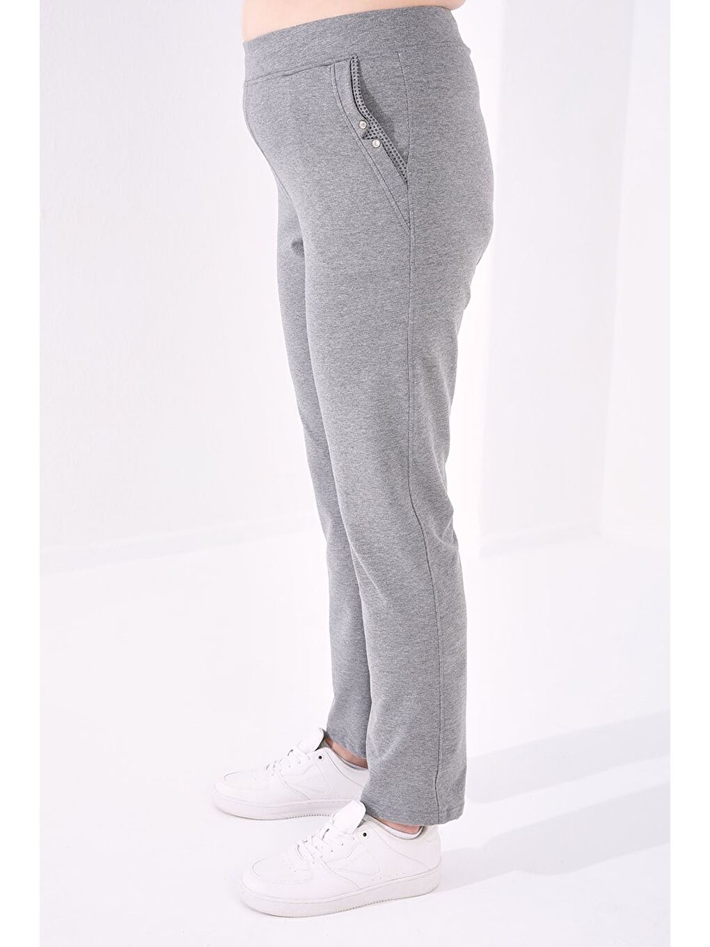 Gri Melanj Cepli Rahat Form Klasik Paça Kadın Büyük Beden Eşofman Alt - 94014-3