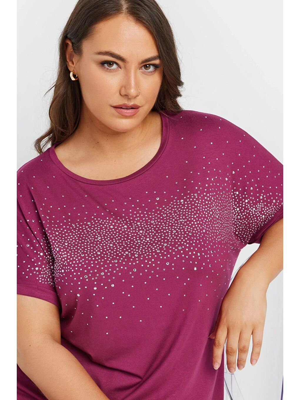 Bordo Büyük Beden Bisiklet Yaka Taş İşlemeli Kısa Kollu Bluz 322207-1