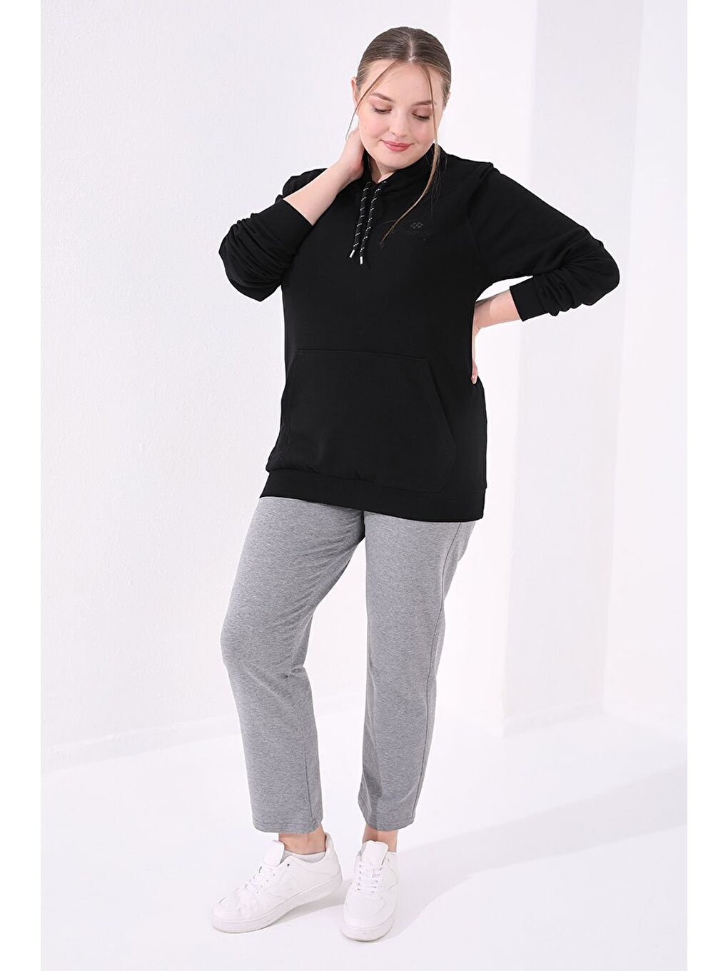 Gri Melanj Klasik Paça Taş Detaylı Kadın Büyük Beden Eşofman Alt  - 94040-2