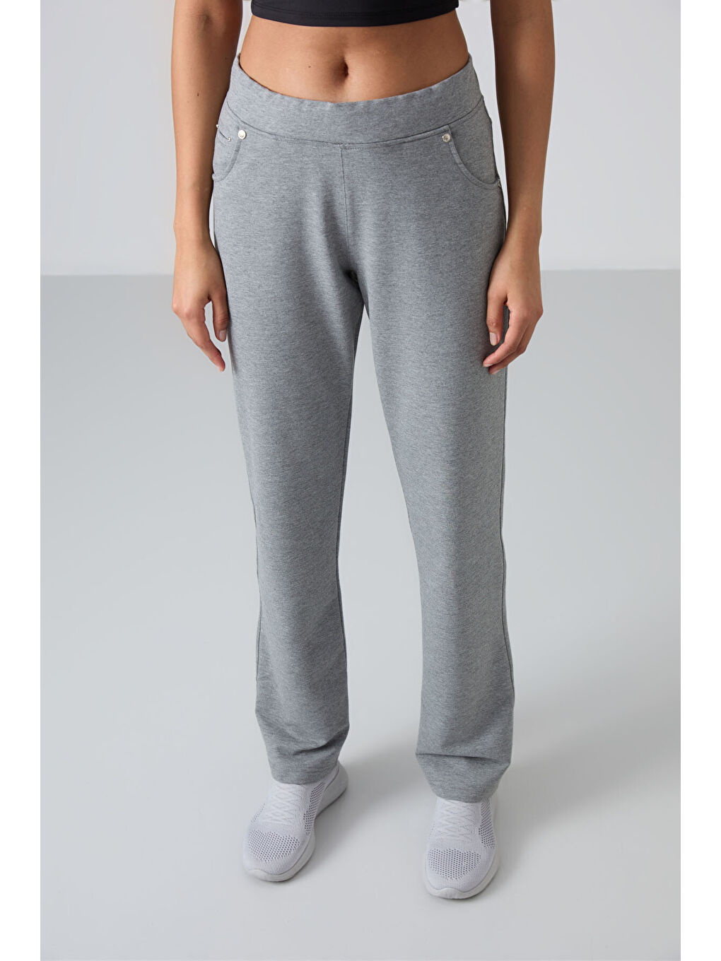 Gri Melanj Taş Detaylı Cepli Rahat Form Klasik Paça Kadın Eşofman Altı - 94007-3