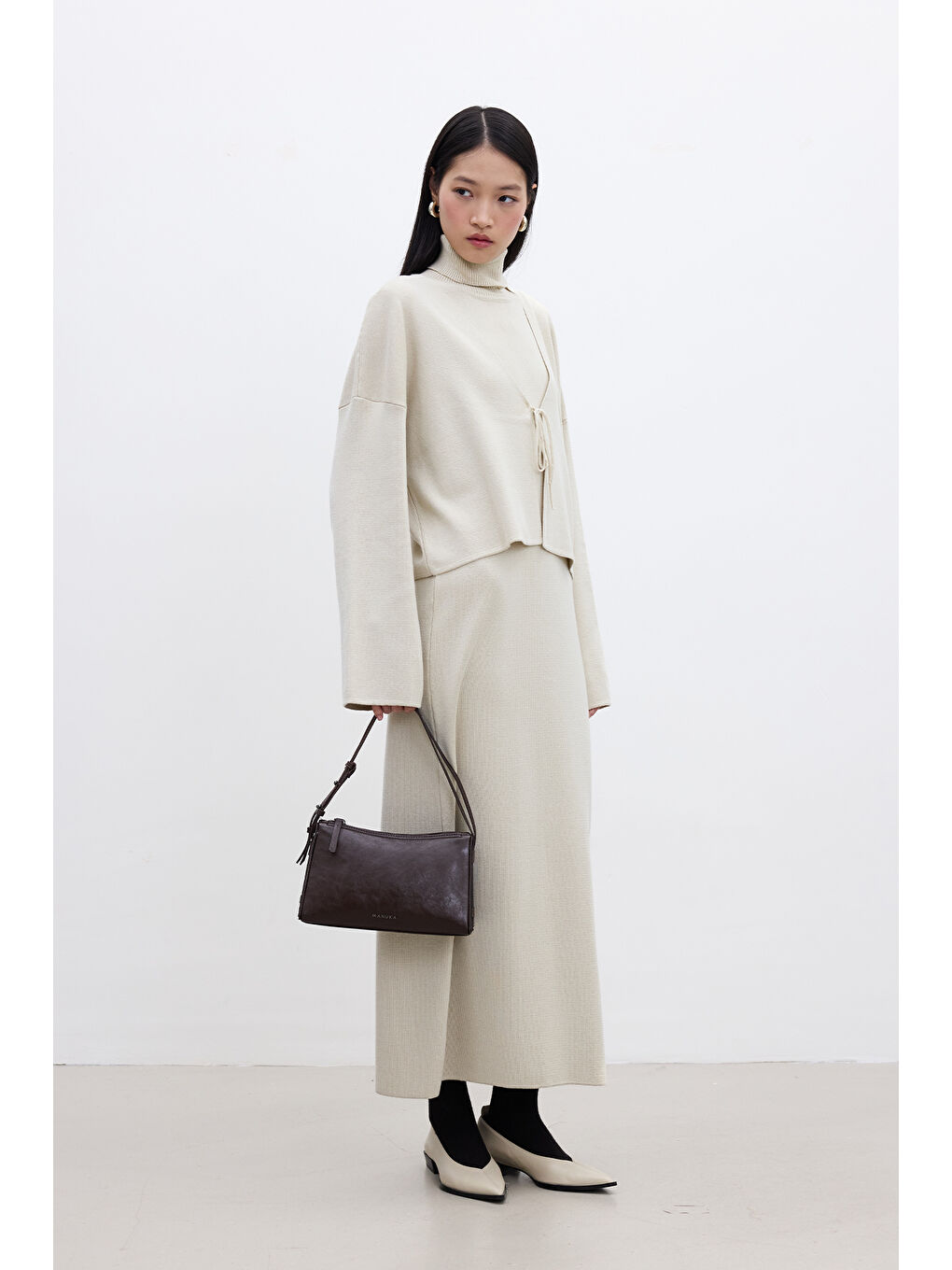 Kolsuz Yüksek Yaka Triko Elbise Bej-2