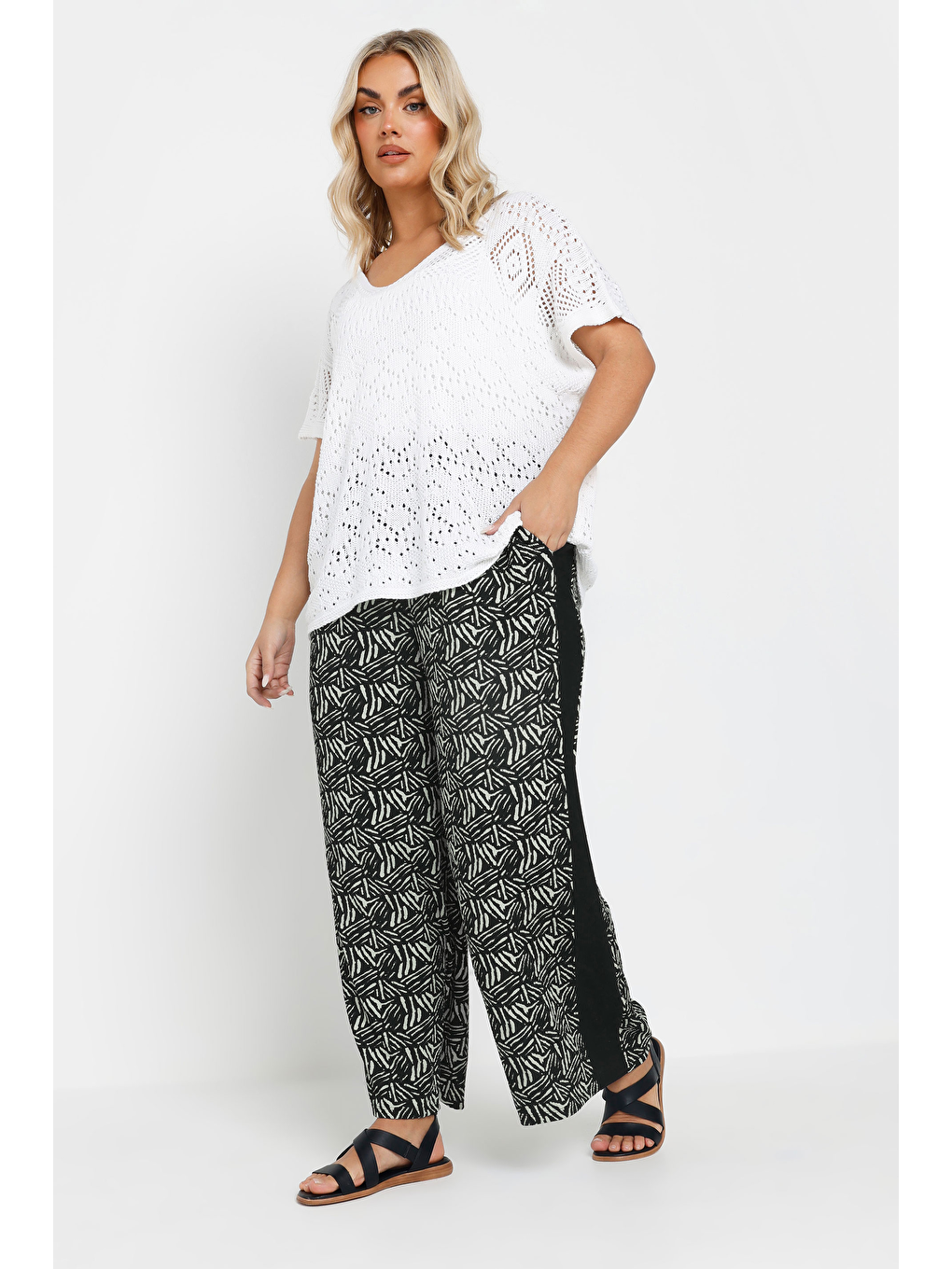 Siyah Büyük Beden Bol Paça Beli Lastikli Cepli Desenli Pantolon 303772-1