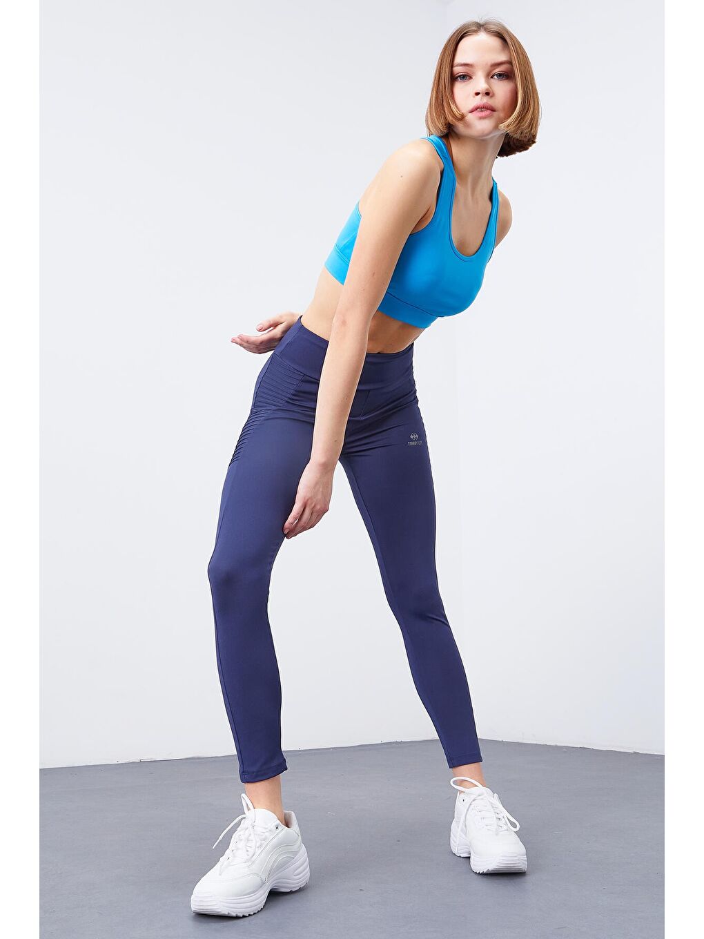 Turkuaz Sırt Detaylı Dar Kalıp U Yaka Kadın Spor Büstiyer - 97120-1