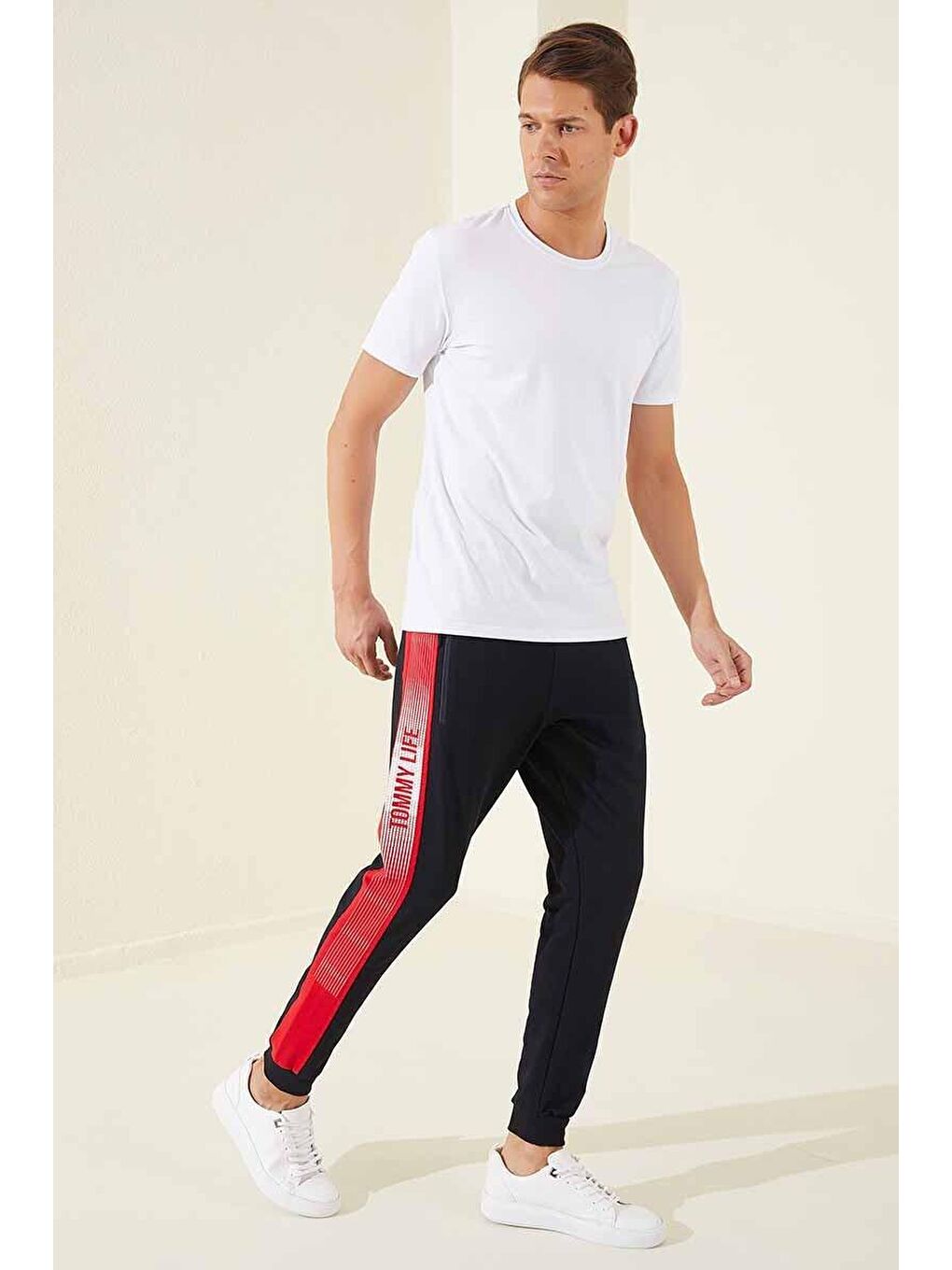 TOMMYLIFE Lacivert - Kırmızı Fermuar Cepli Baskılı Standart Kalıp Jogger Erkek Eşofman Alt - 84657 - 2