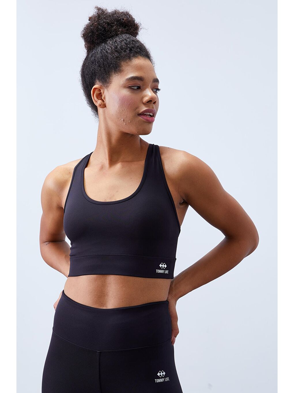 Siyah Yüksek Bel Toparlayıcı Çapraz Sırt Detaylı Slim Fit Kadın Tayt Takım - 95283-1