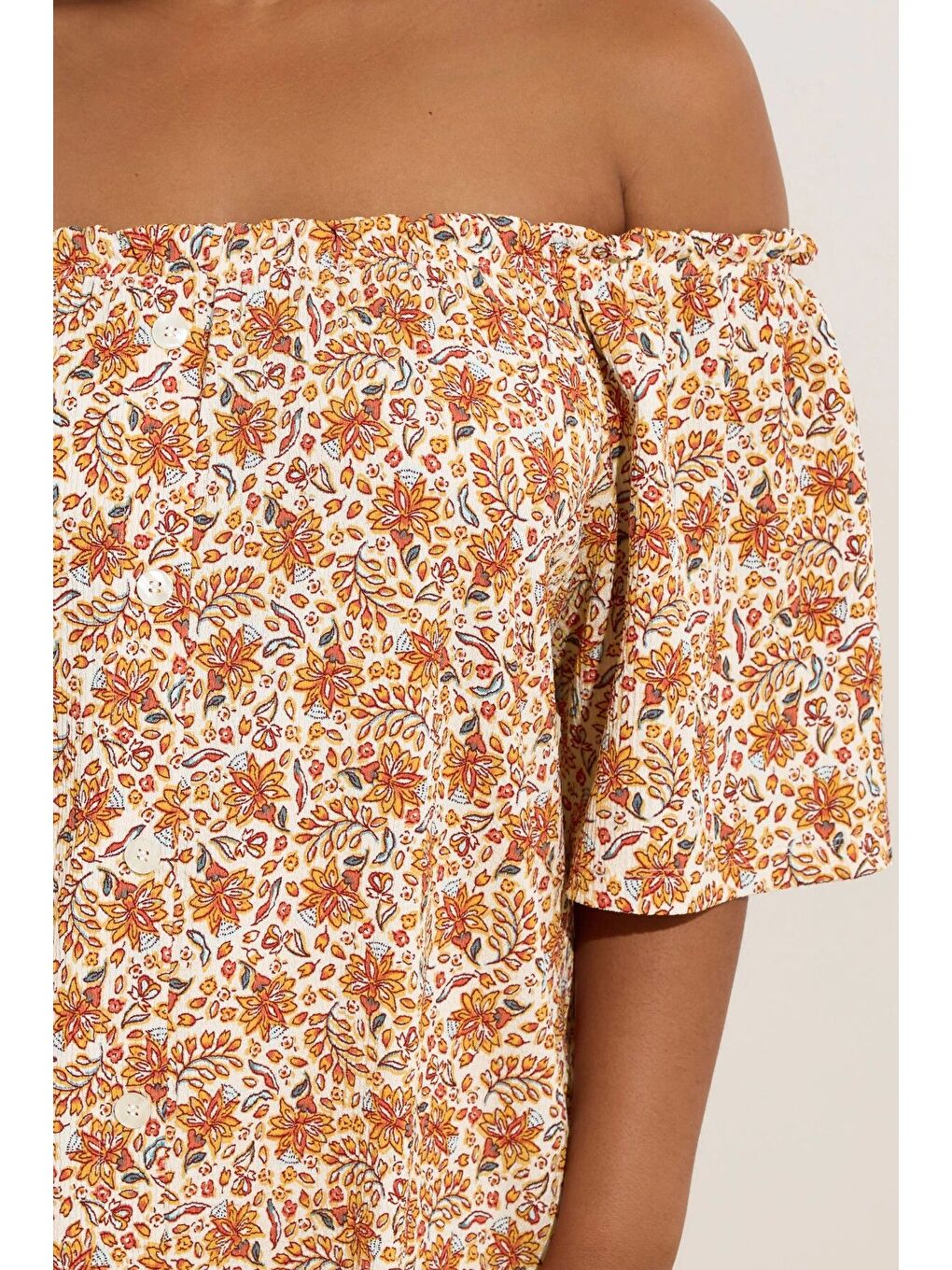 Turuncu Büyük Beden Düşük Omuzlu Kısa Kollu Düğme Detaylı Desenli Bluz 322680-4
