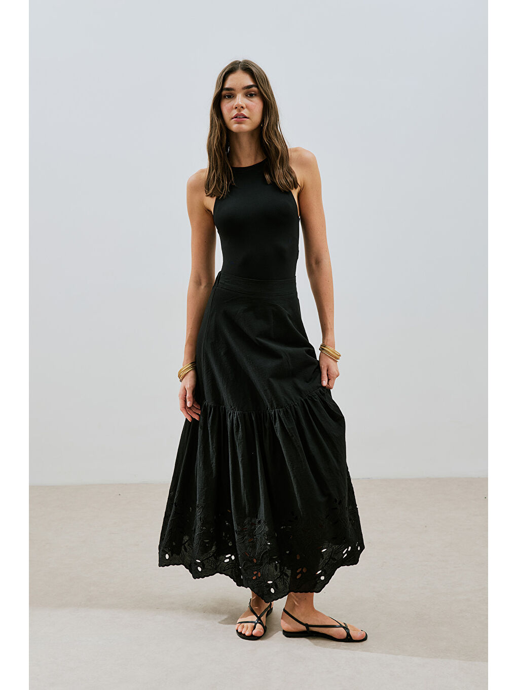 Nakışlı Uzun Etek Siyah-1