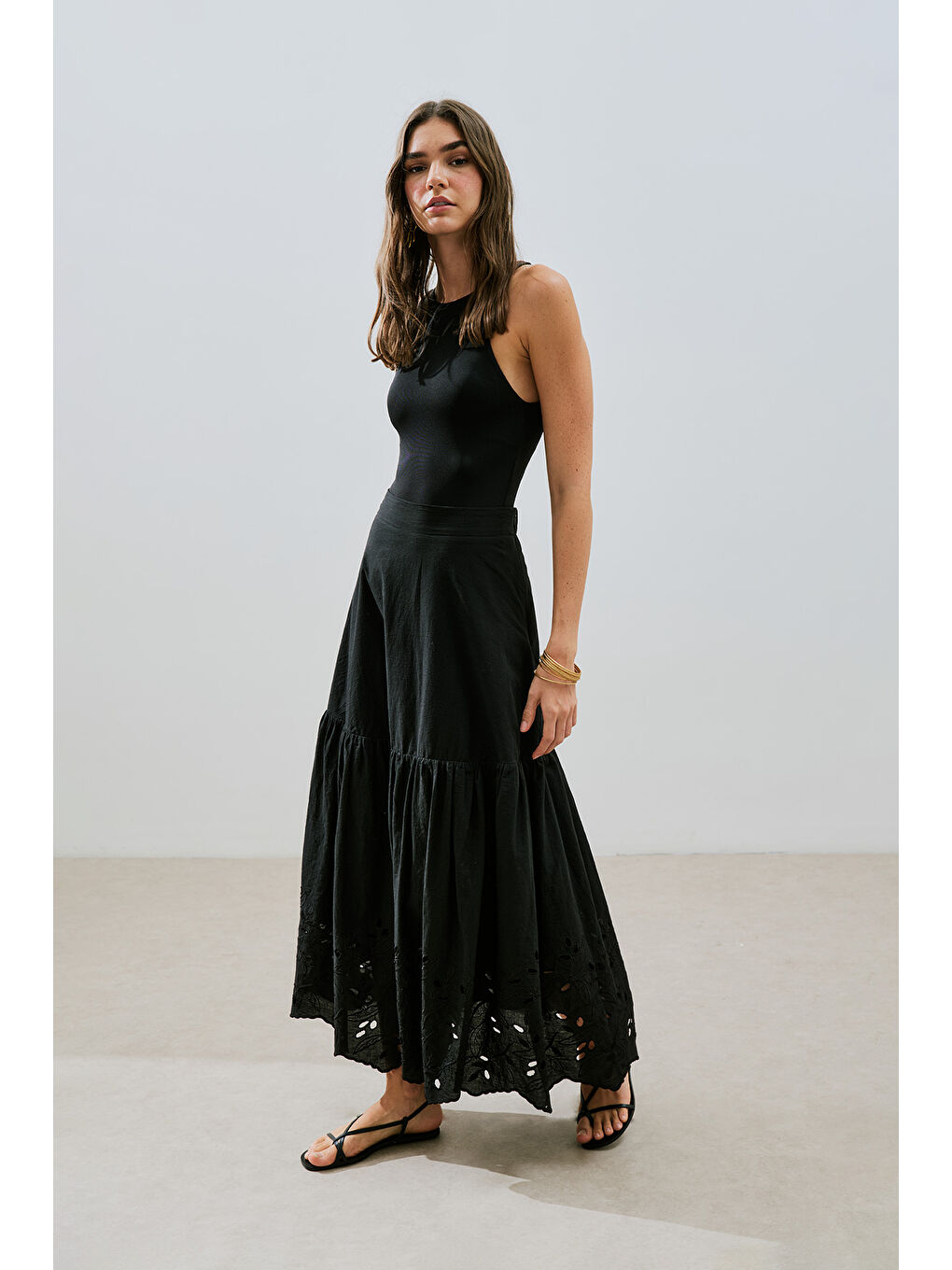 Nakışlı Uzun Etek Siyah-3