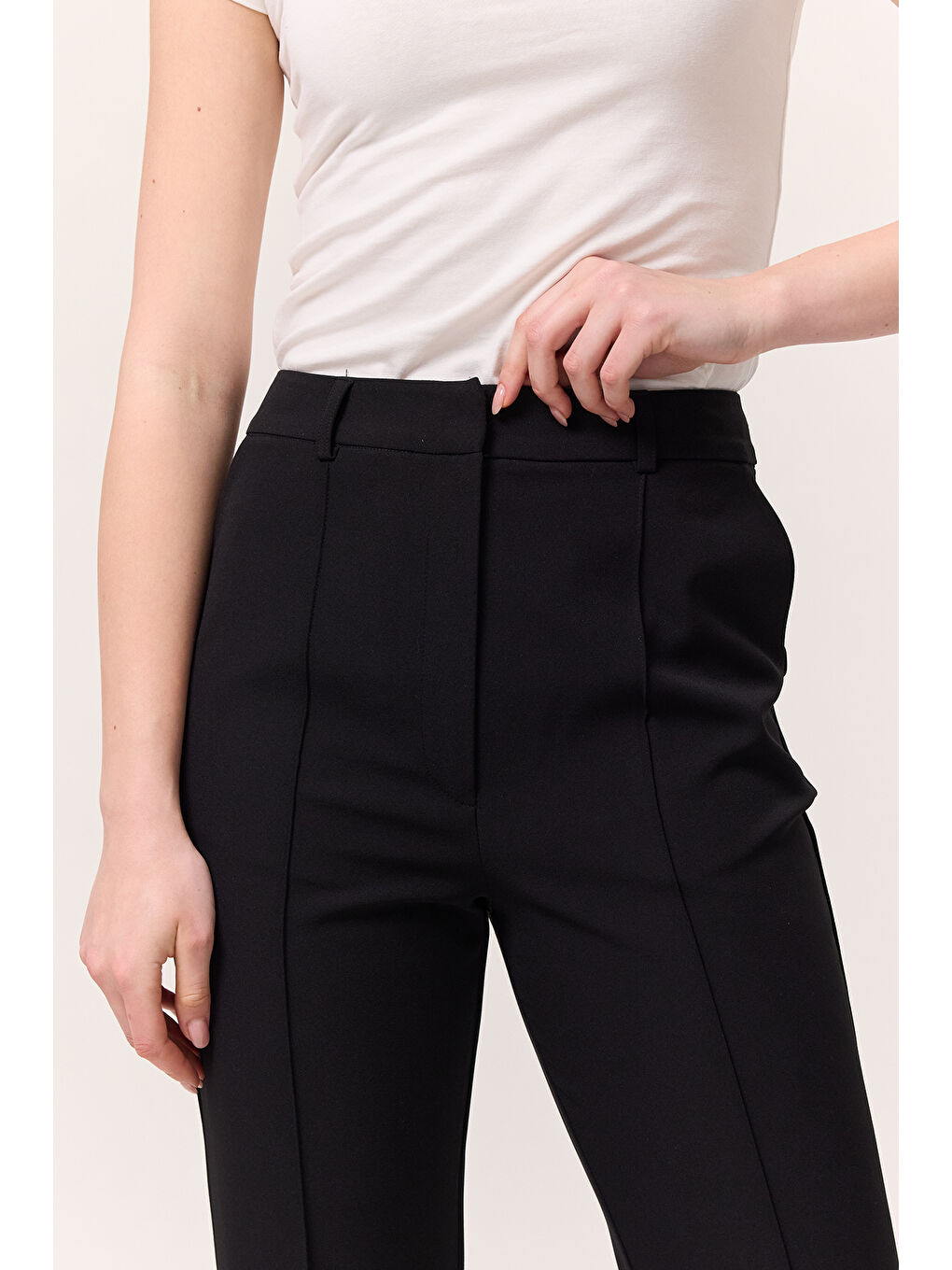 Dikiş Detaylı Flare Pantolon Siyah-5