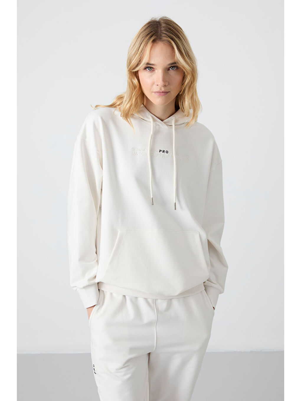 Ekru Kapüşonlu Kanguru Cep Oversize Lastik Paça Kadın Eşofman Takımı - 95288-4