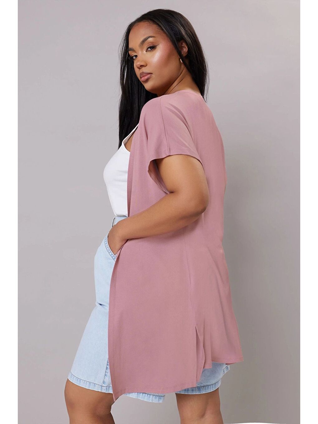 Pembe Büyük Beden Kısa Kollu Önü Kapamasız İnce Hırka 322645-3