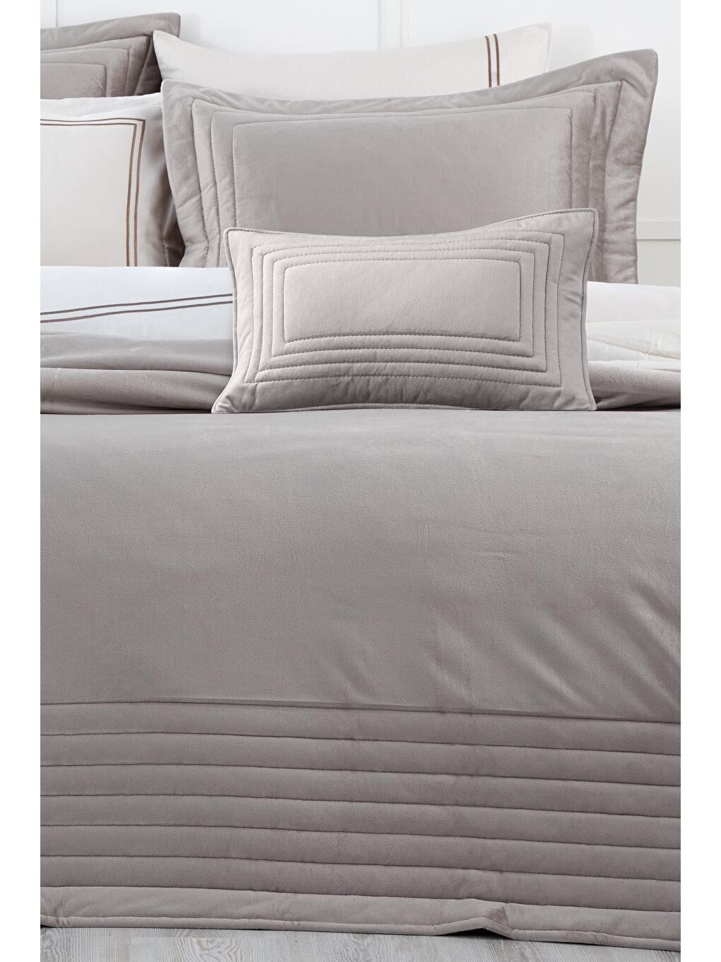 Gri Feza Çift Kişilik Yatak Örtüsü Takımı Pamuklu-1