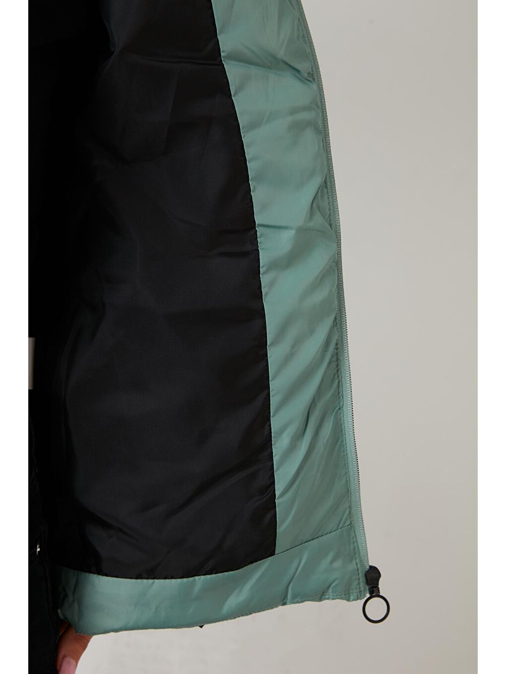 Yeşil Yakası Suni Kürklü Kapüşonlu Şişme Mont 497MELIS-4