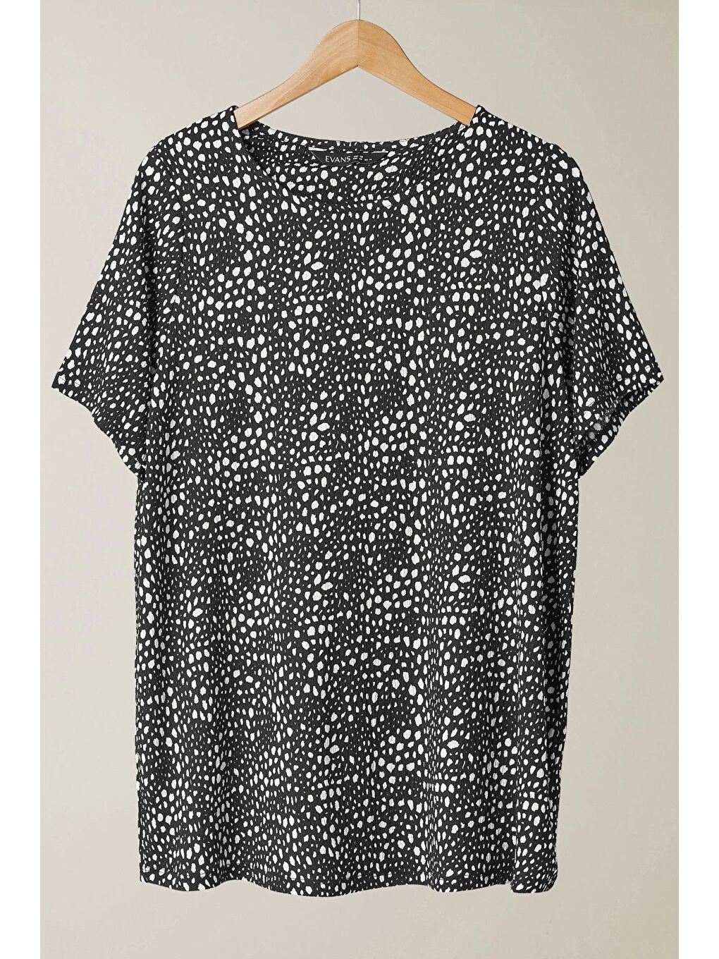 Siyah Büyük Beden Kısa Kollu Bisiklet Yaka Desenli Bluz 615913-7