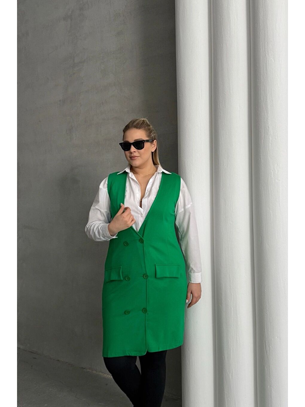 Yeşil Büyük Beden Sıfır Kol Önü Düğmeli Cep Görünümlü Hırka 300860-4