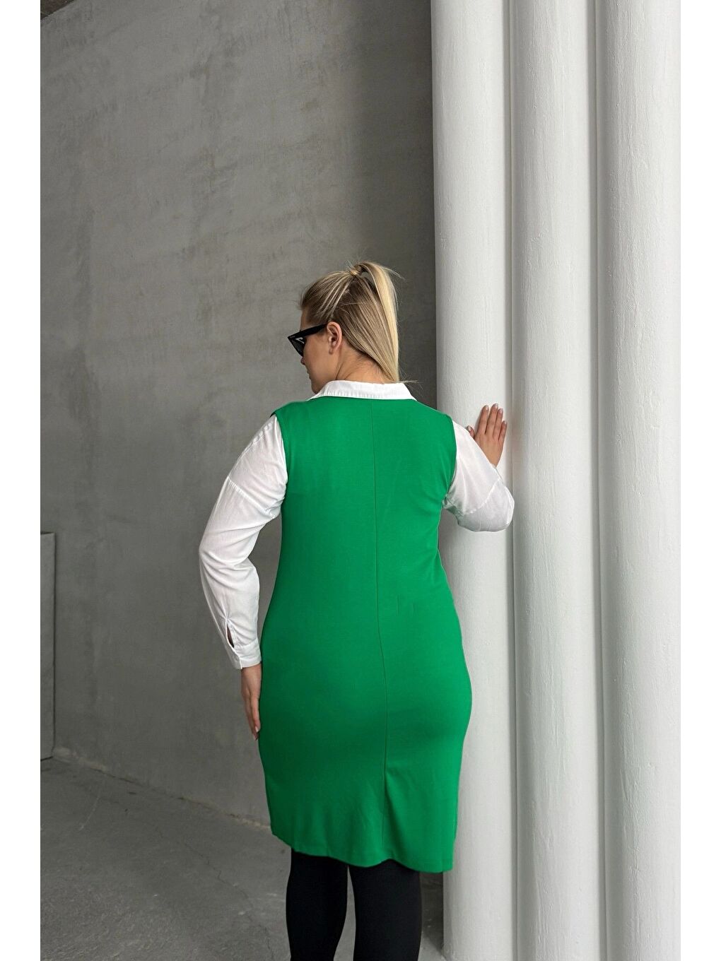 Yeşil Büyük Beden Sıfır Kol Önü Düğmeli Cep Görünümlü Hırka 300860-7