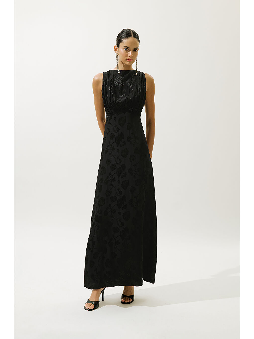 Saten Askılı Abiye Elbise Siyah-2