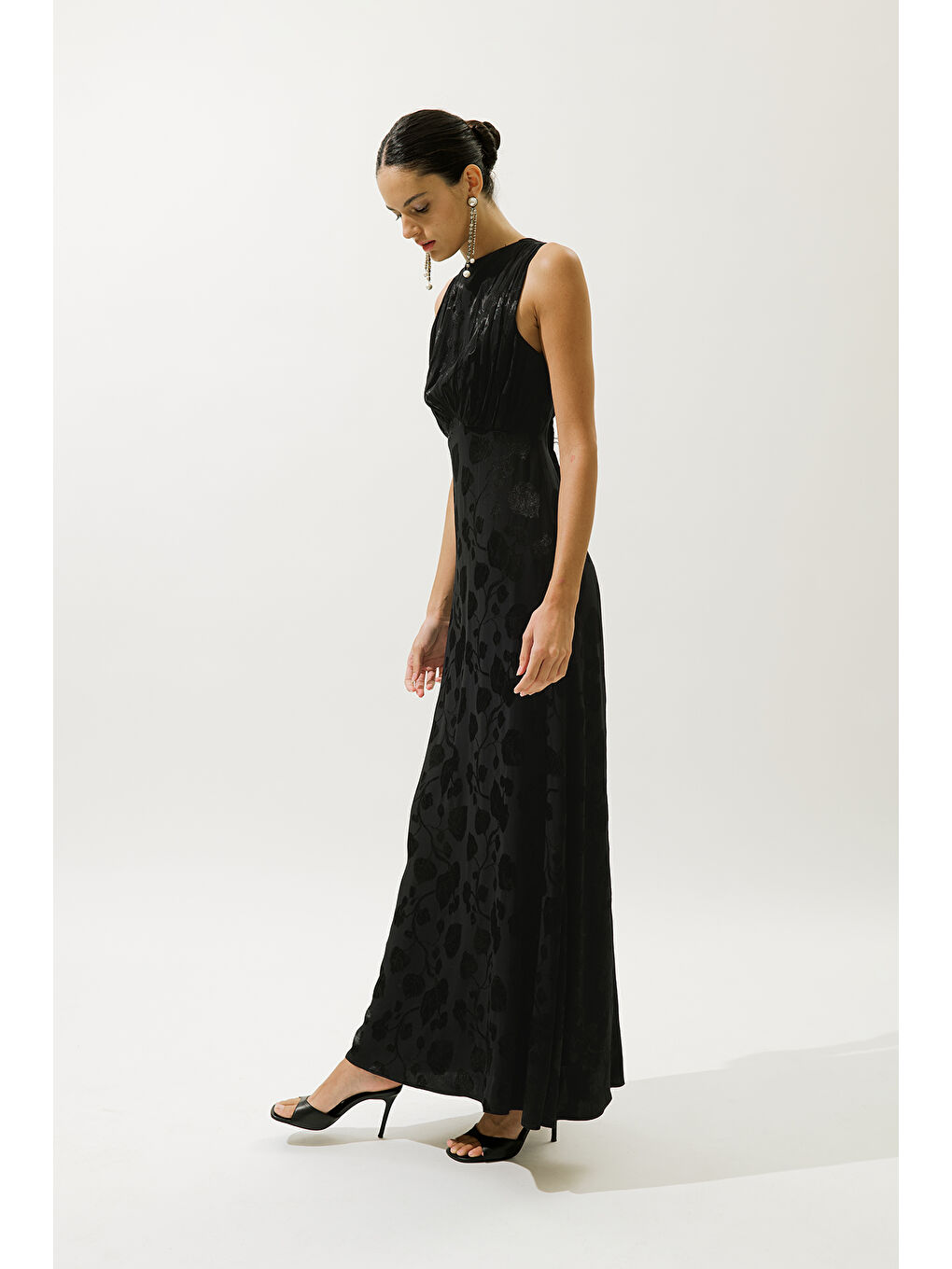 Saten Askılı Abiye Elbise Siyah-3