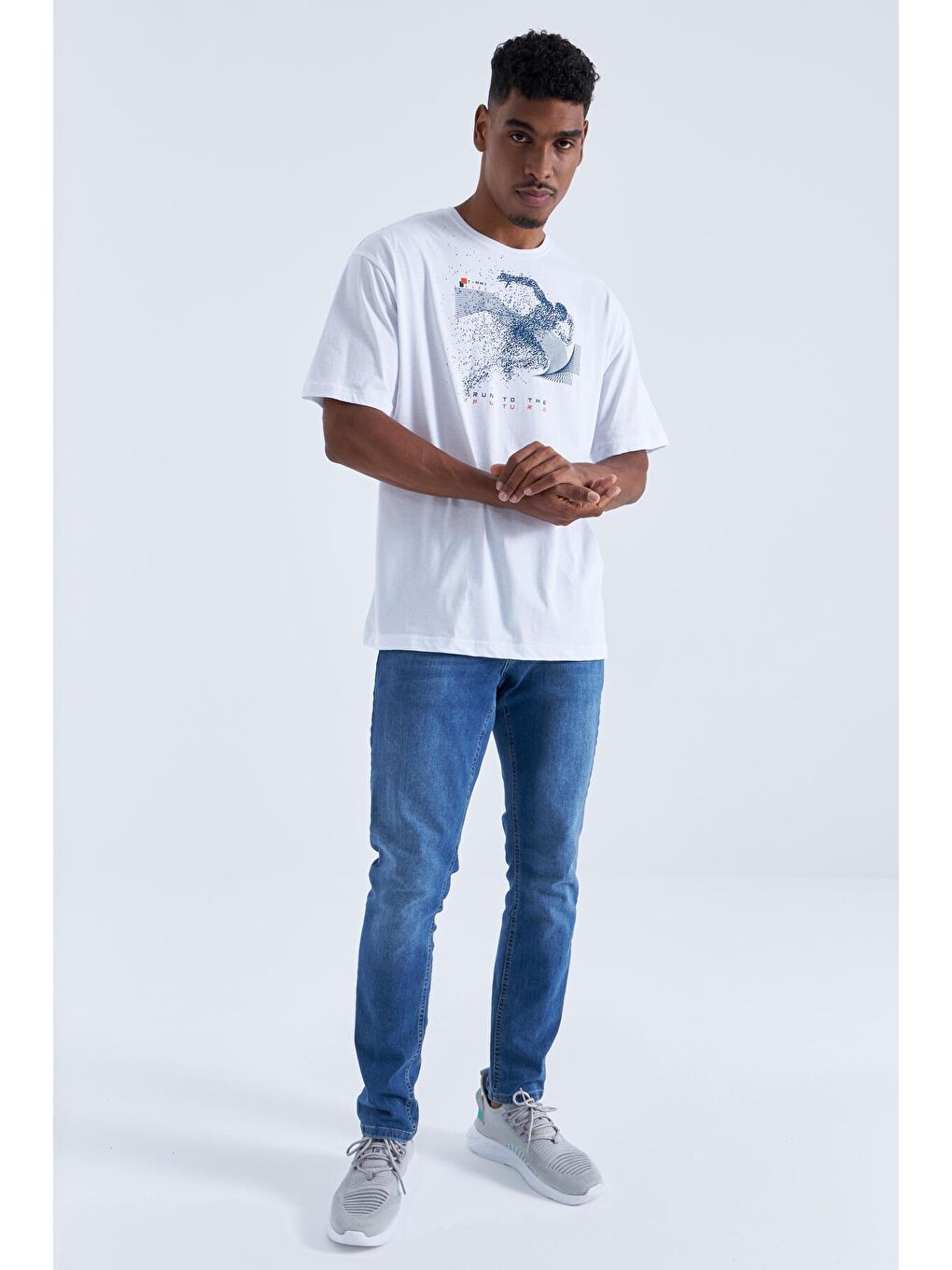 Beyaz Baskı Detaylı O Yaka Erkek Oversize Tişört  - 88093-3