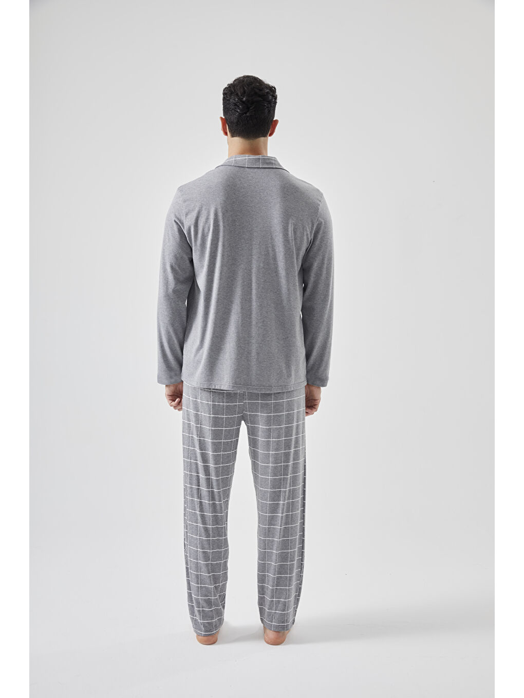 Erkek Pamuklu Gri Ekose Desenli Uzun Kollu Cep Detaylı Gömlek Yaka Pijama Takımı-3