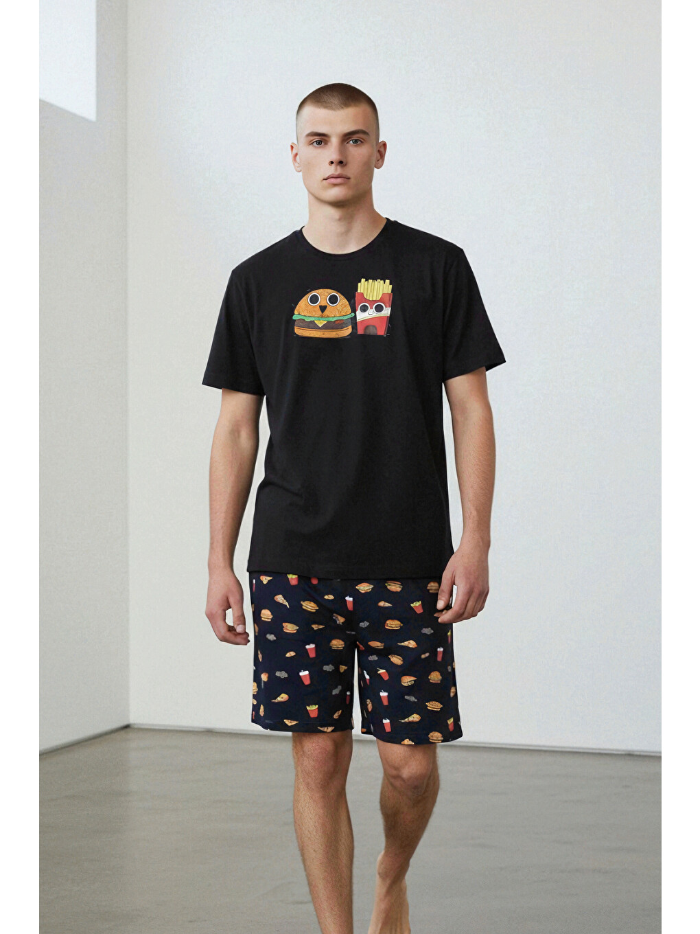Siyah Erkek Pamuklu Baskılı Cepli Şortlu Pijama Takımı-3